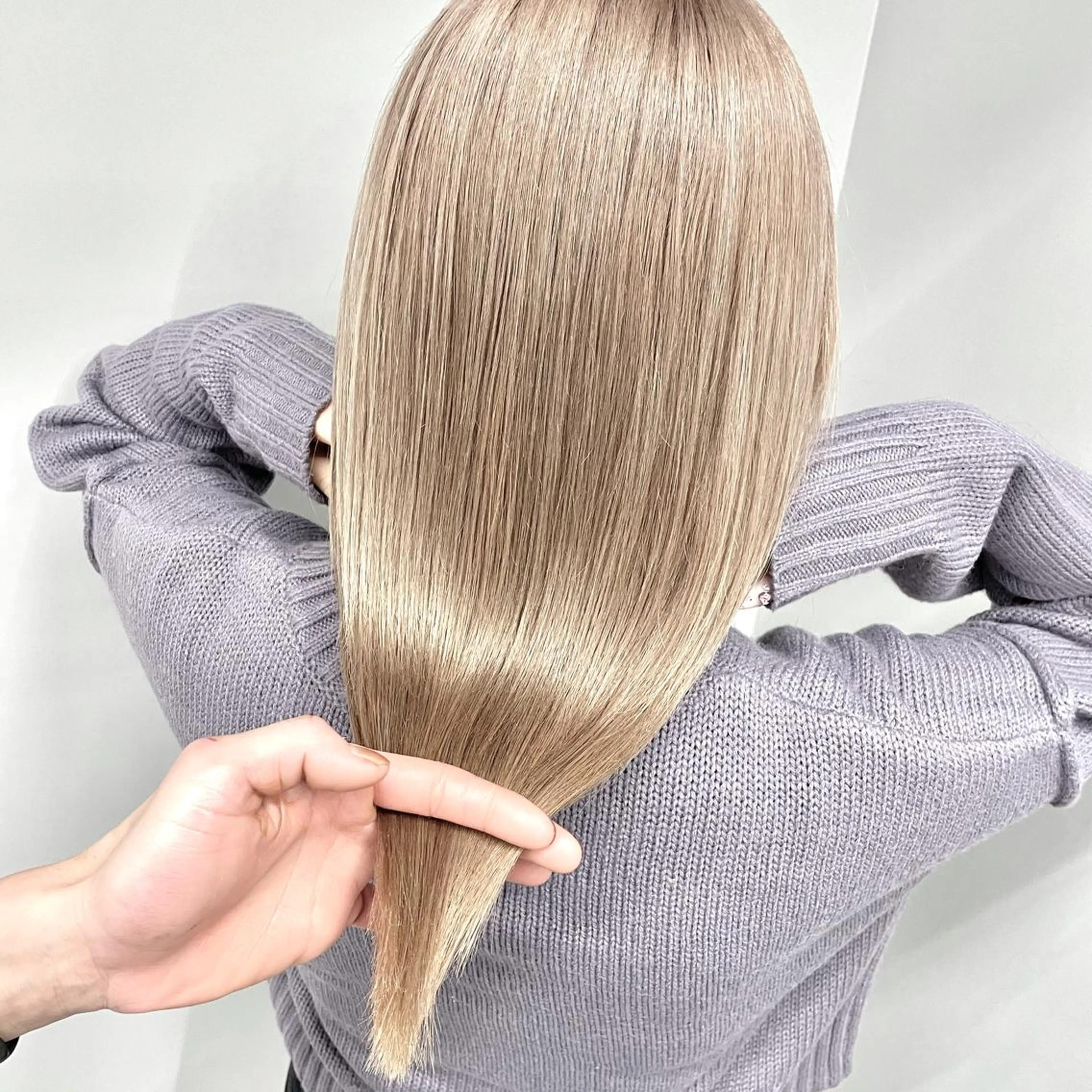 ロング カラー ハイトーンカラー ヘアカラー トリートメント ✨MiL✨ ✨心斎橋✨のヘアスタイル