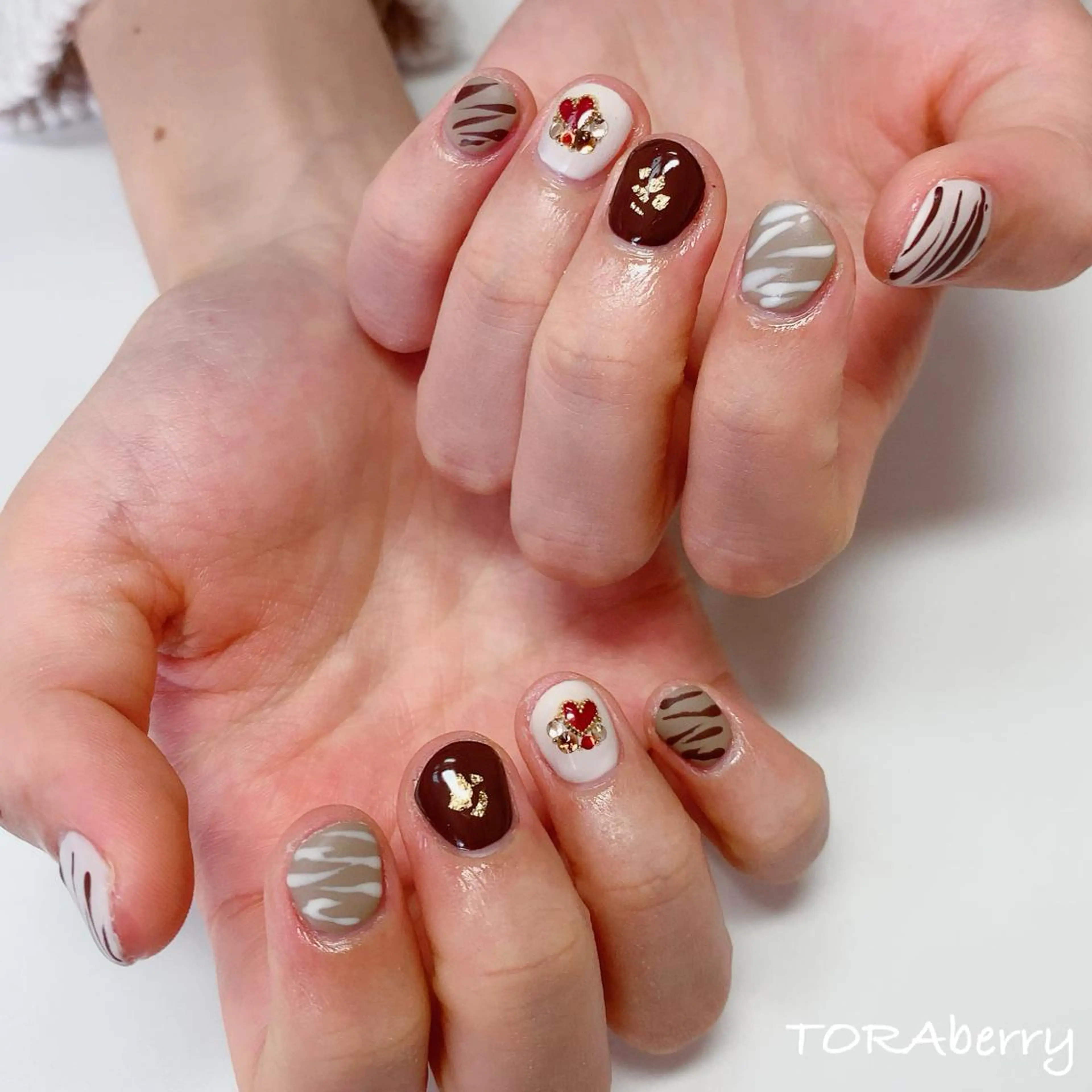 ネイル ハンドネイル ネイリスト なつみのネイルデザイン