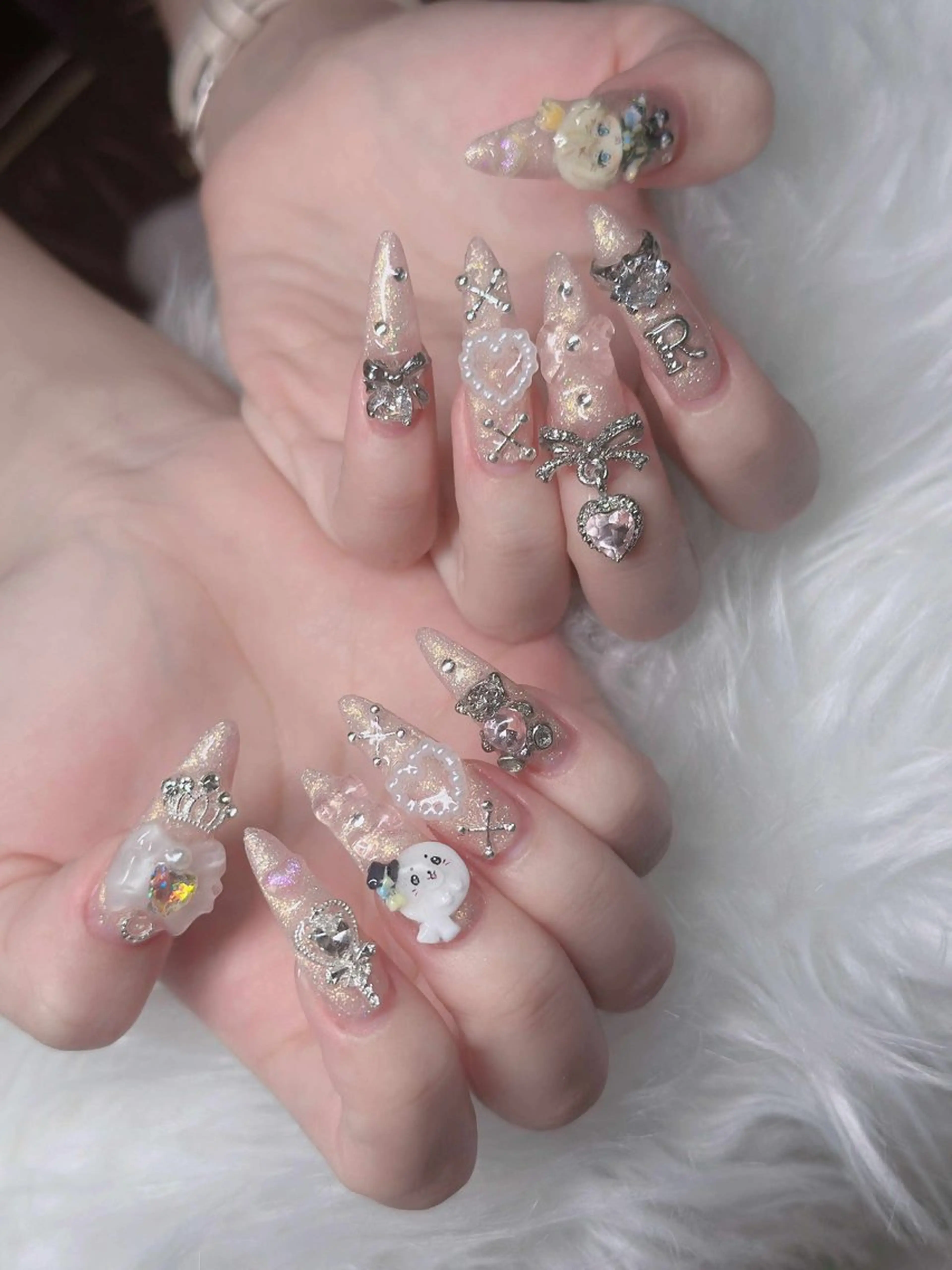ネイル オーロラネイル フレンチネイル ジェルネイル ハロウィン キラキラネイル ハンドネイル H.baby Nail Salonのネイルデザイン