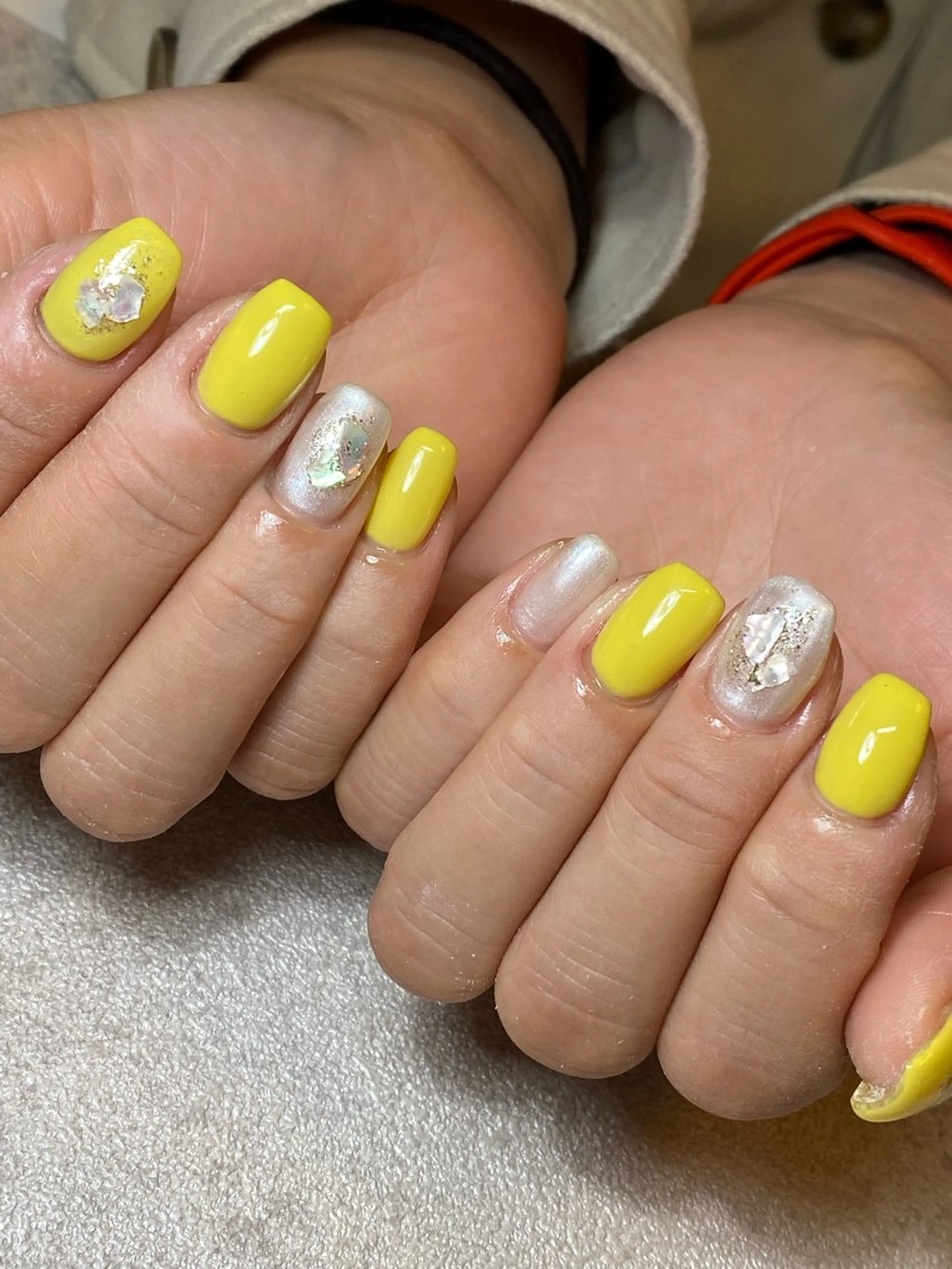 ネイル 夏ネイル 黄色 ハンドネイル LIll nailのネイルデザイン