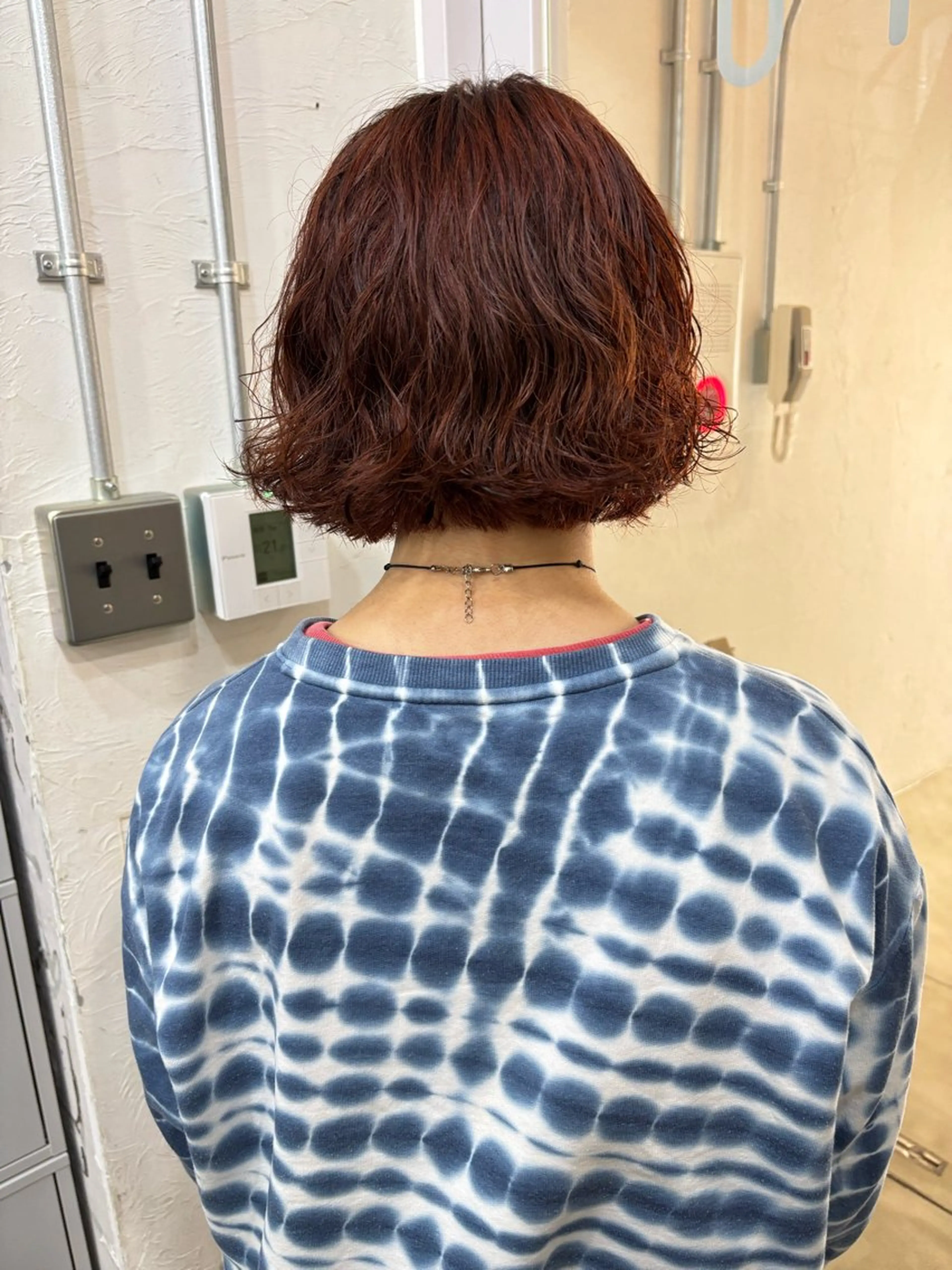 ミディアム パーマ ヘアカラー saru所属・大西 柚羽のヘアスタイル