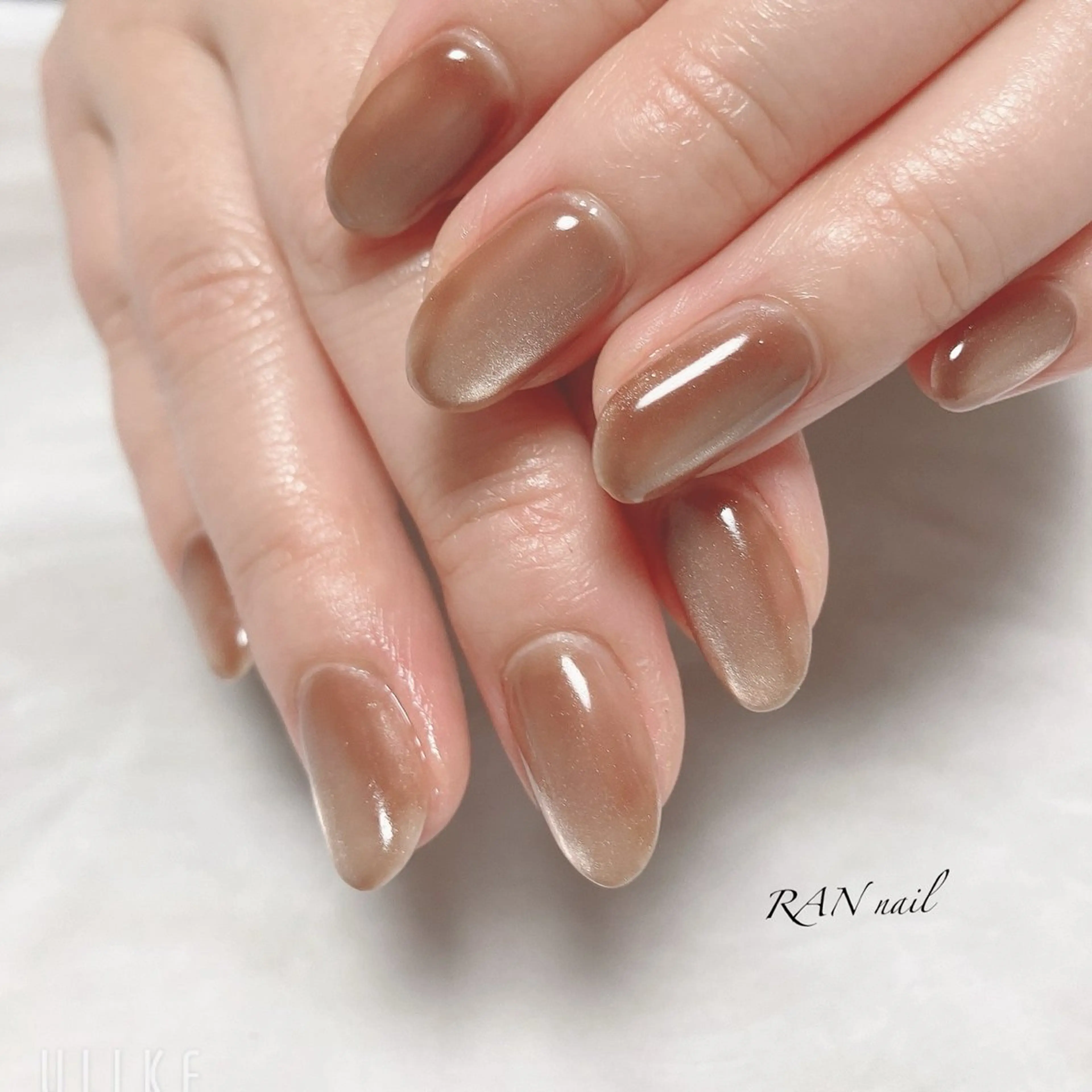 ネイル ブラウン キラキラネイル マグネットネイル バレンタイン 冬ネイル ハンドネイル フットネイル RAN nail 〜ランネイル〜所属・RAN nailのネイルデザイン