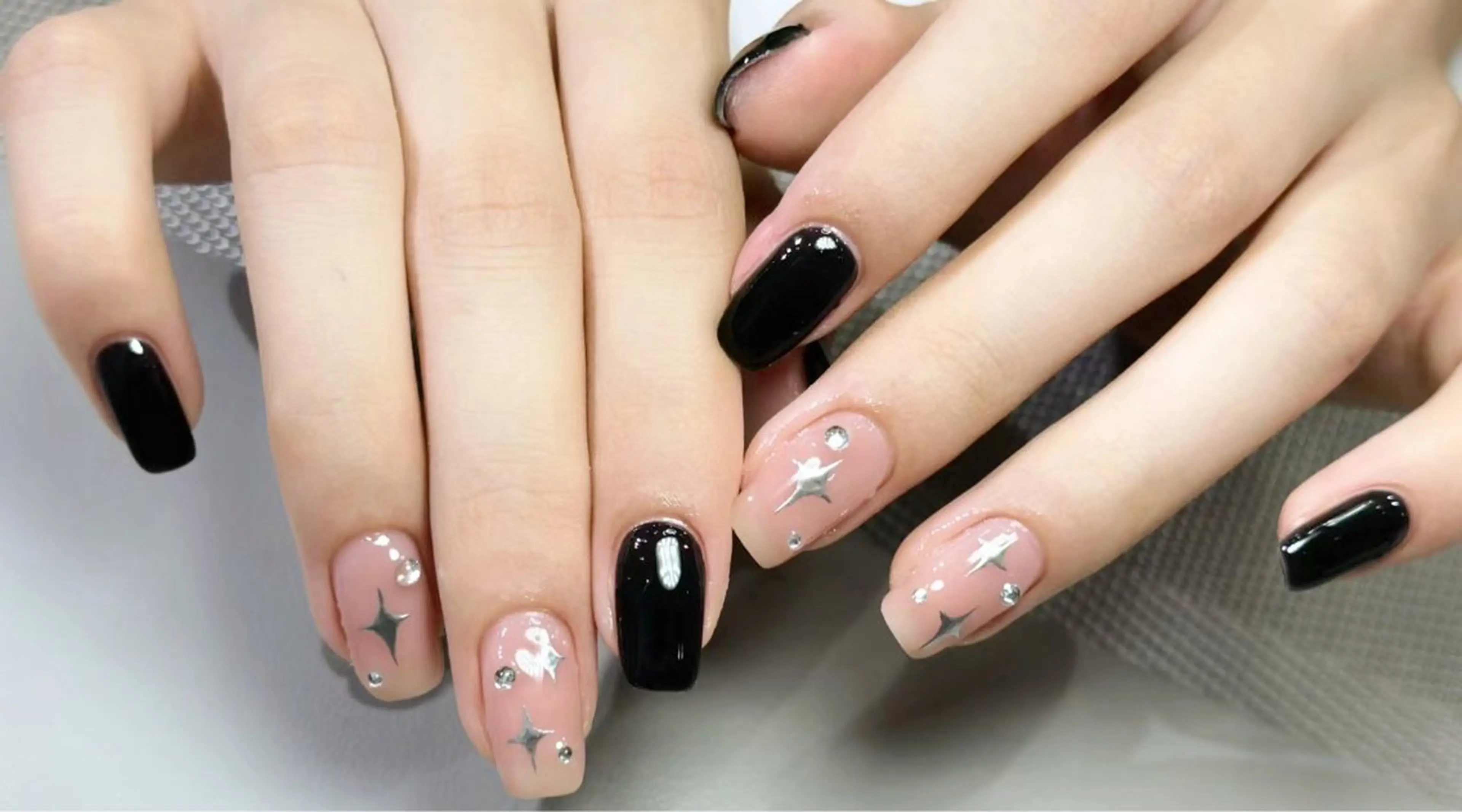 ネイル 持ち込み Le'a シズカのネイルデザイン