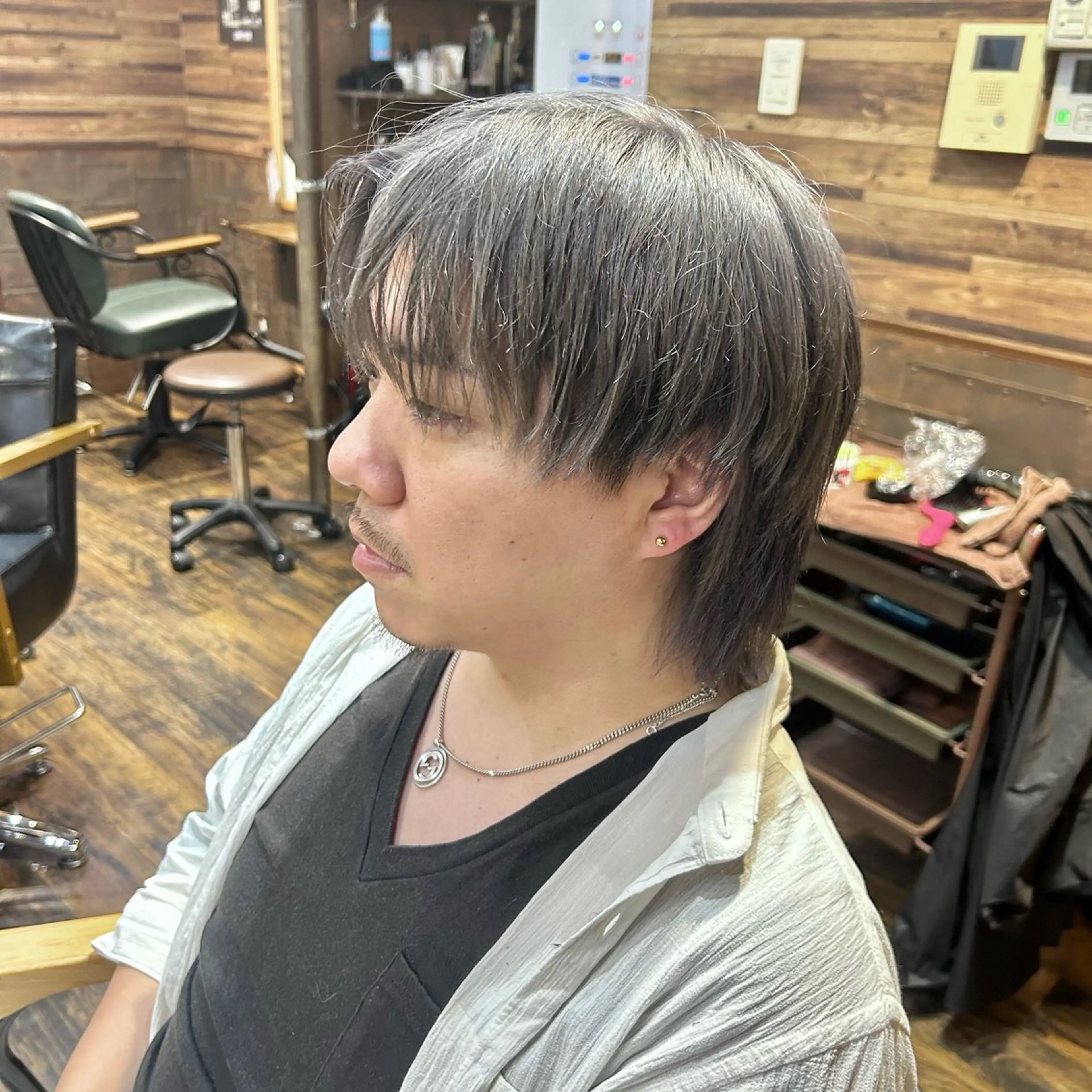 ショート カラー メンズ メンズブリーチ ブリーチ シルバー ツイスパ/メンズ特化 🦋𝑺𝑶𝑵𝑬のヘアスタイル