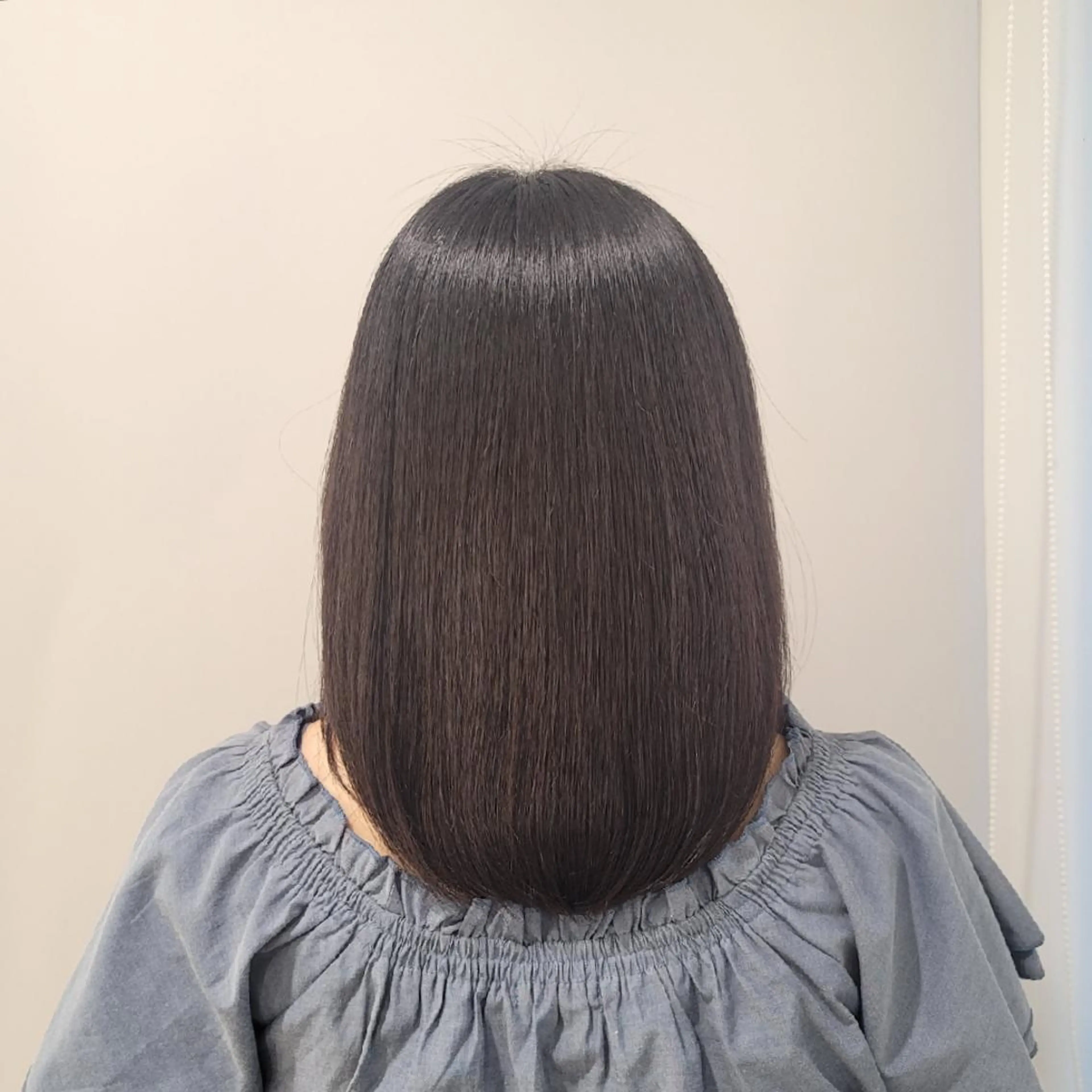 ミディアム カットモデル/ セット/宮里心香のヘアスタイル