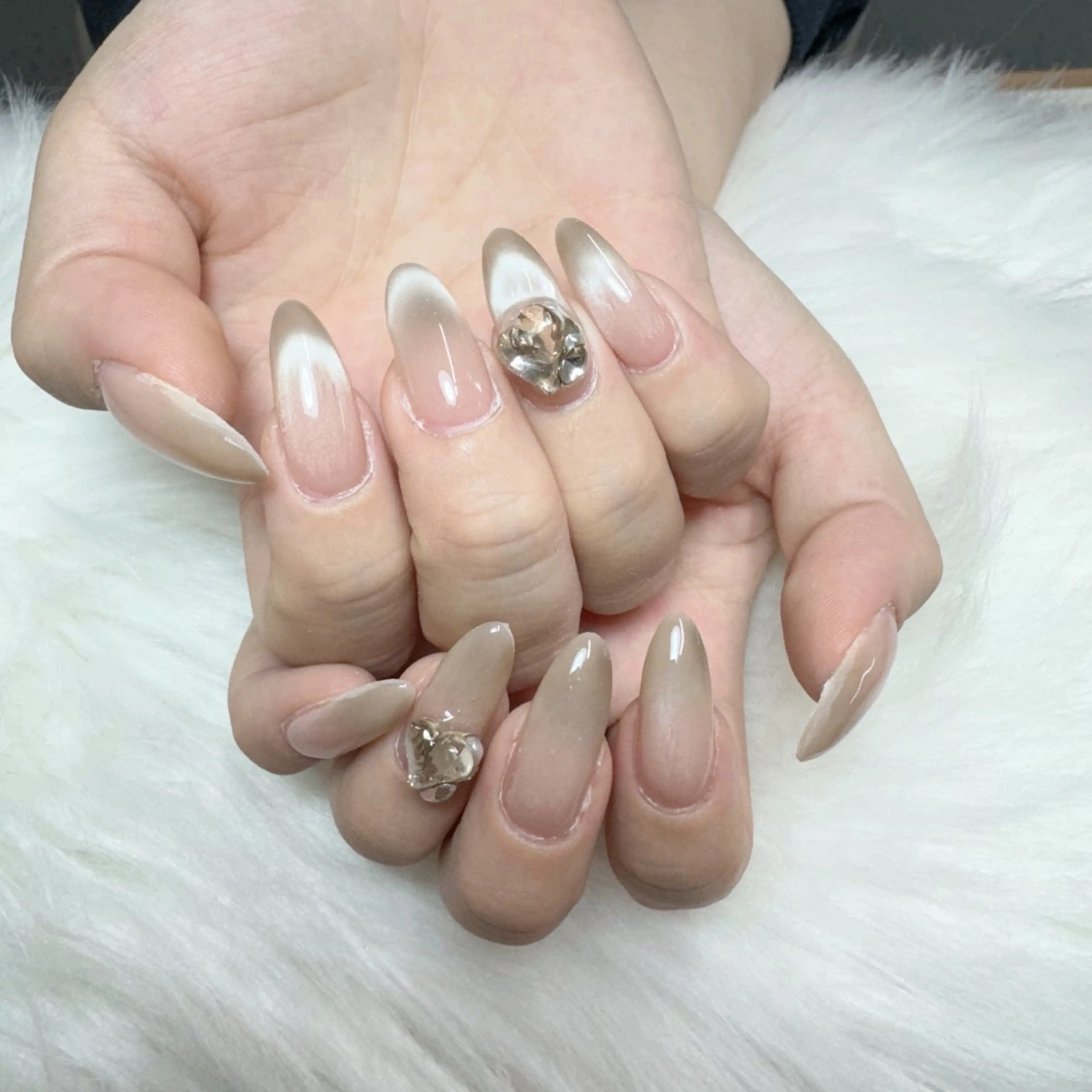 ネイル ハンドネイル 🎀nana🫧 ワンホンネイル🎀のネイルデザイン