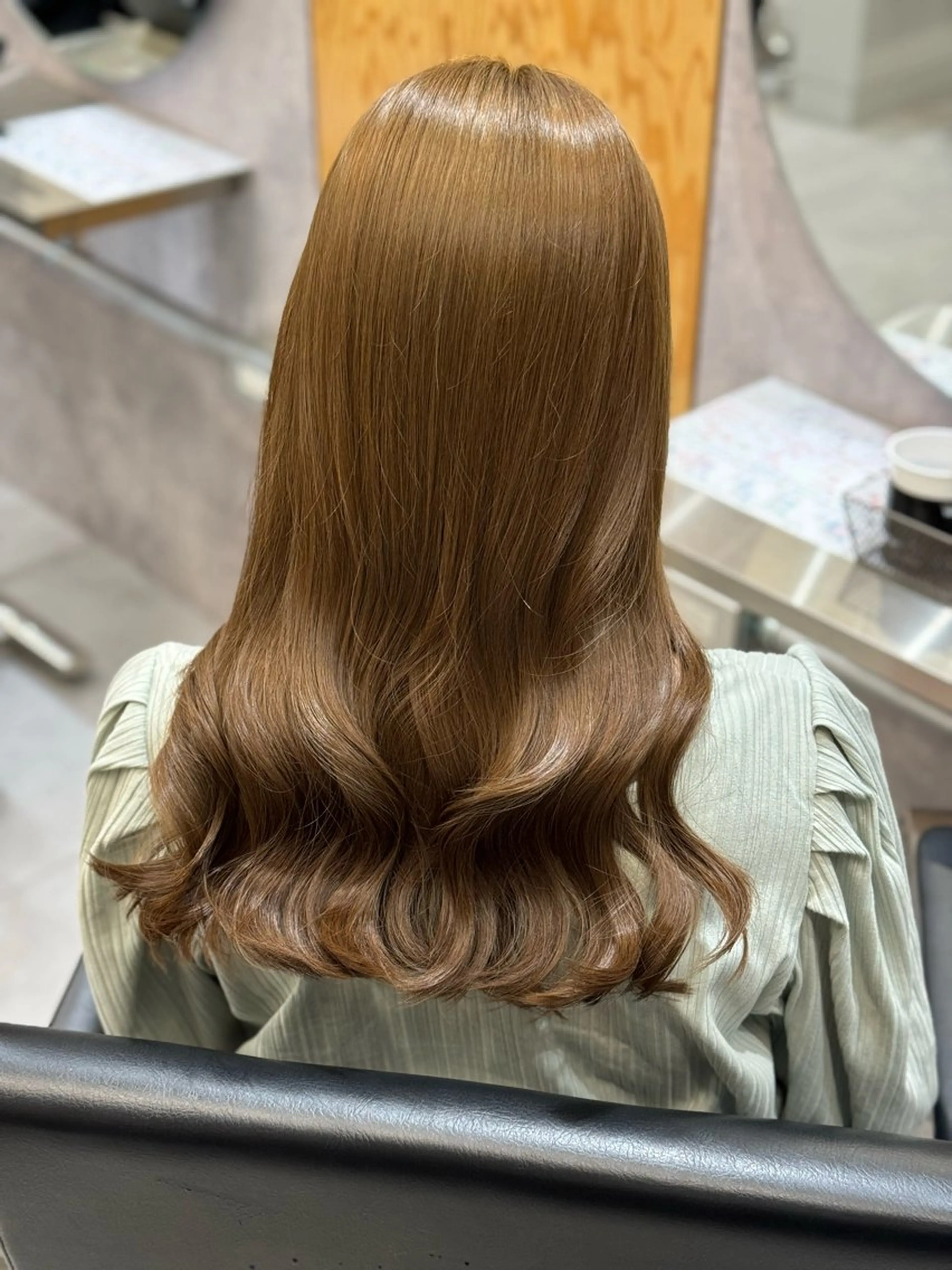 ミディアム カット ヘアカラー トリートメント shes梅田 はまもとのヘアスタイル