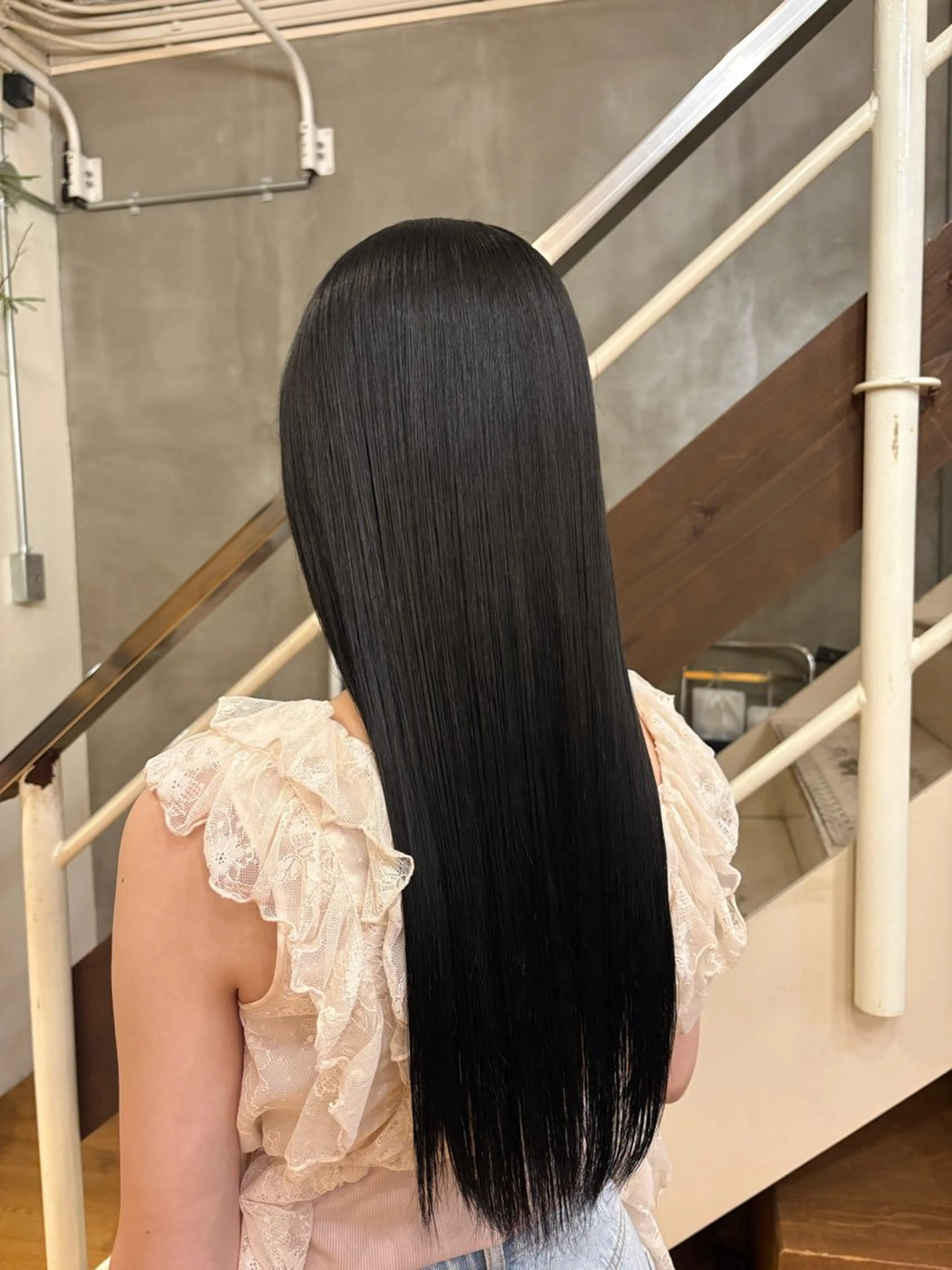 ロング カラー 玲音/ストレート/ ブリーチ/大阪のヘアスタイル