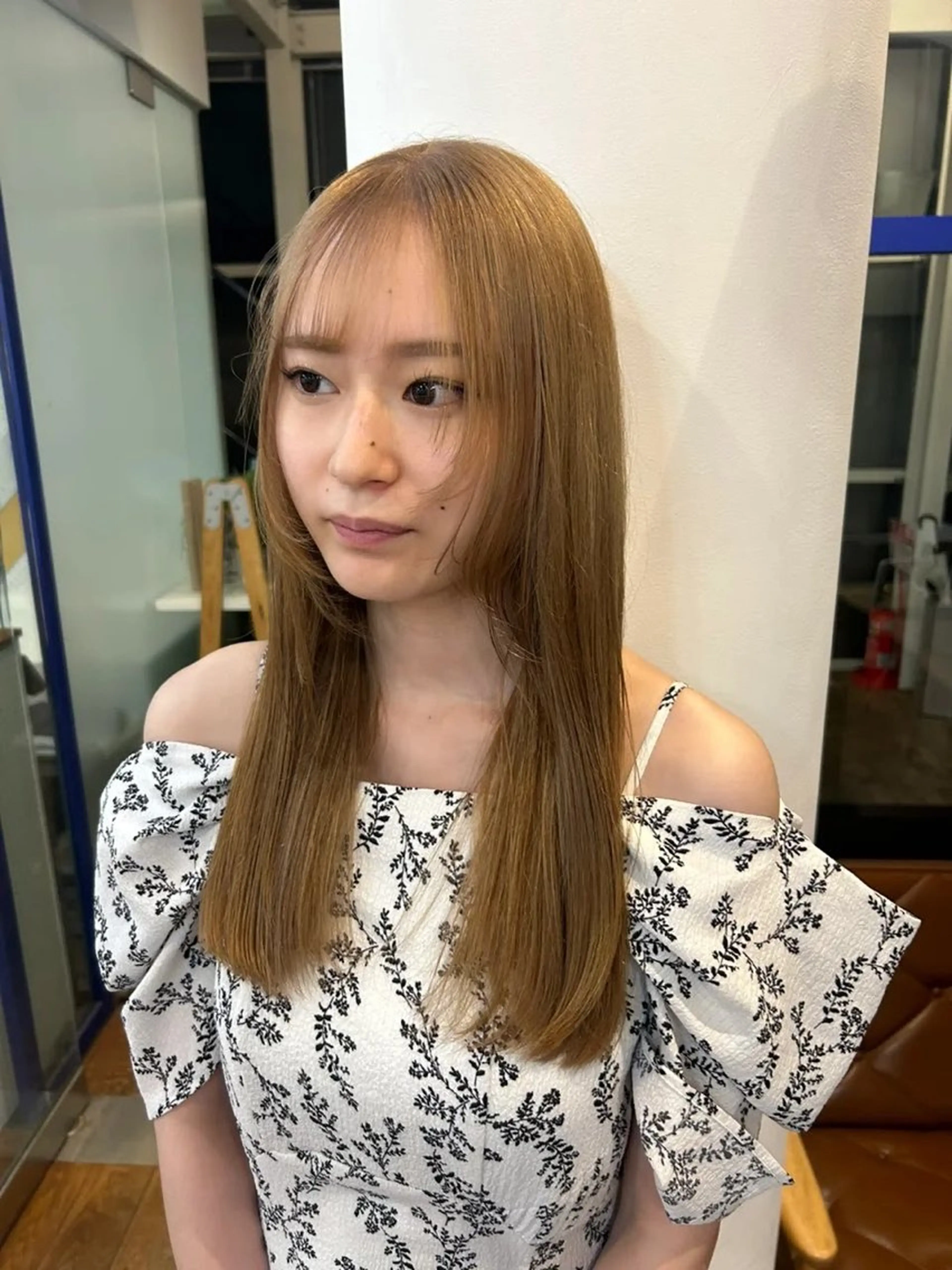 カラー かがやしづ ⭐️ハイトーンのヘアスタイル