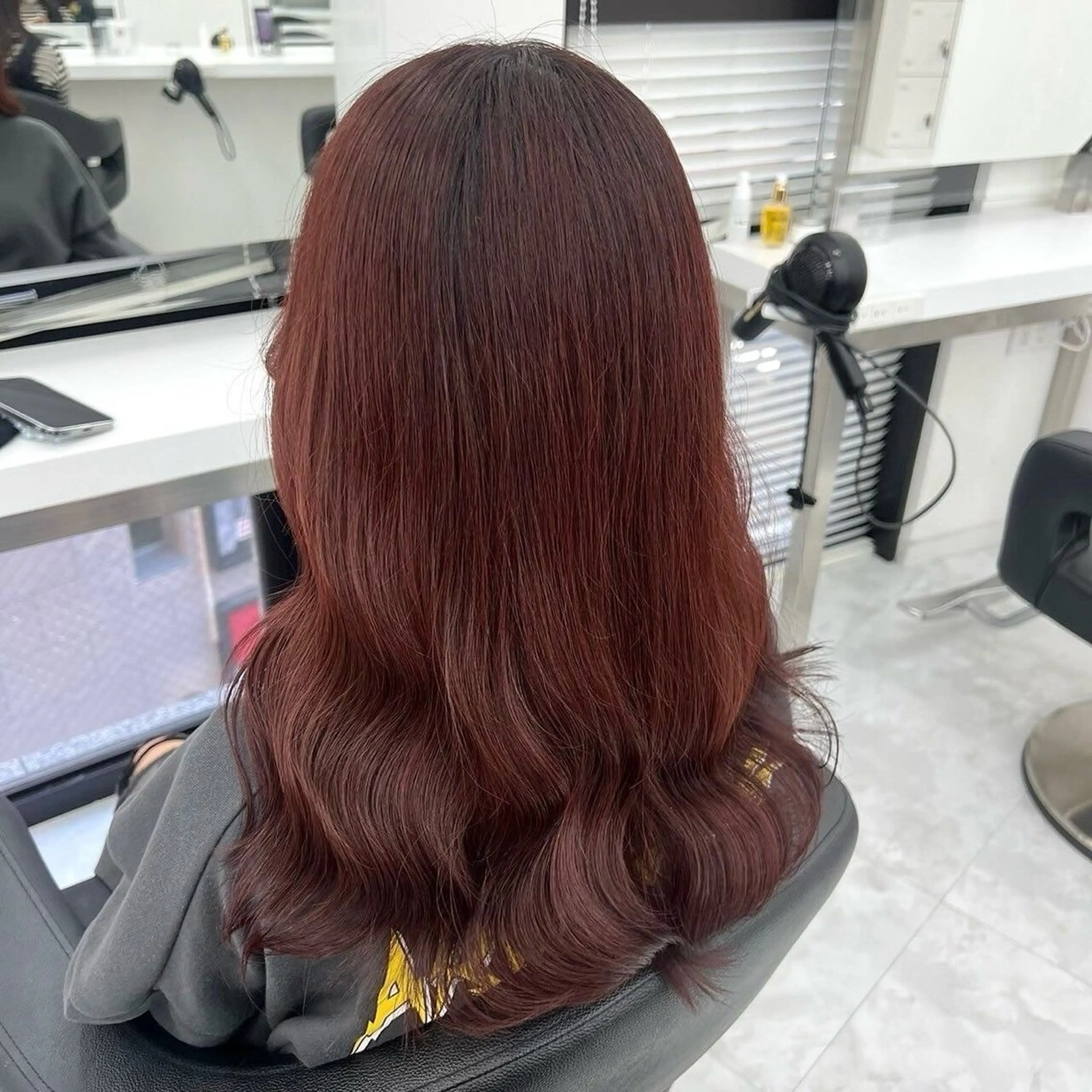 ロング カラー 履歴修正屋さん／ ブロンド／ホワイトのヘアスタイル