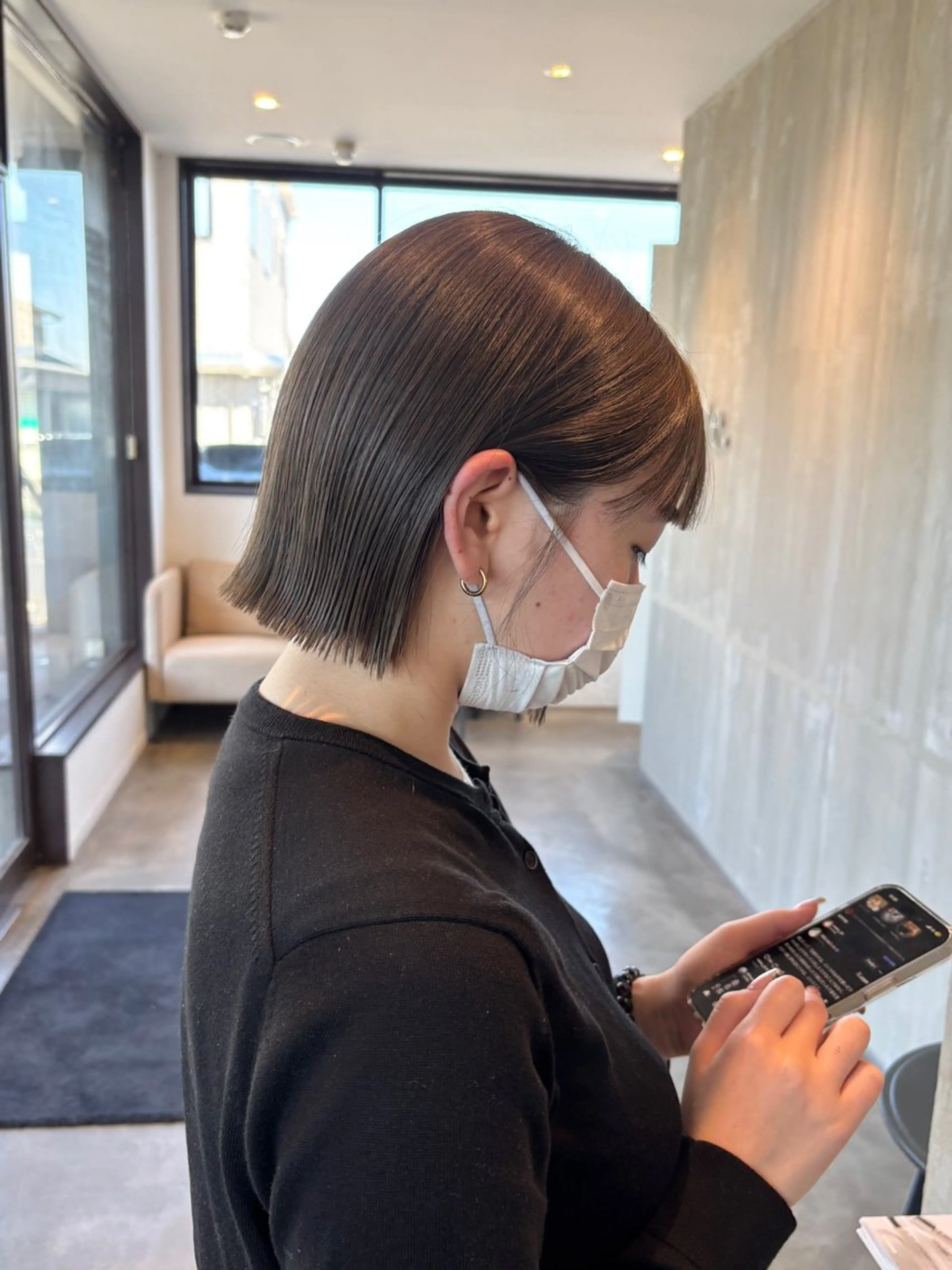 ショート カラー ベージュカラー ミルクティーベージュ ボブ ヘアカラー 小木曽 里華のヘアスタイル