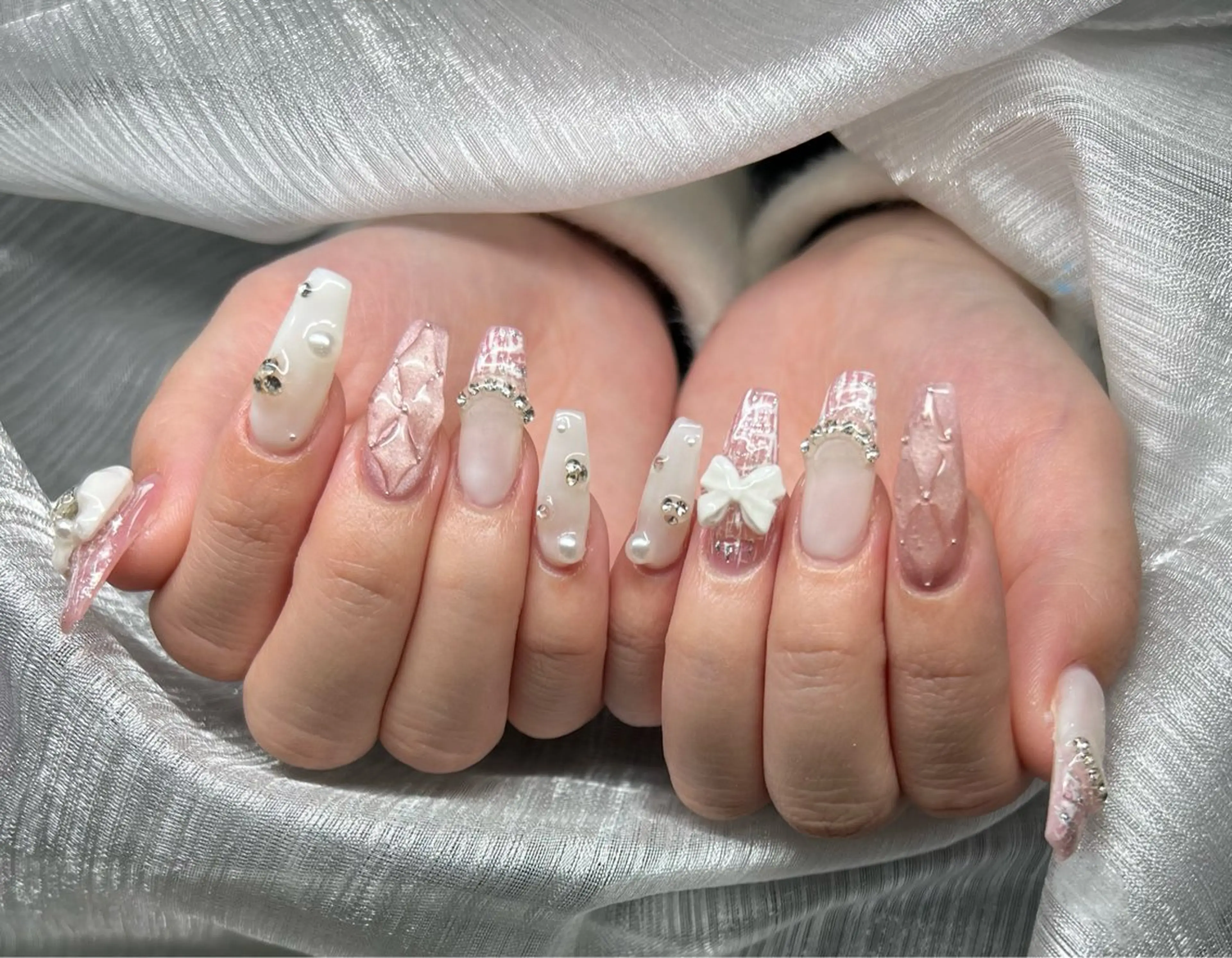 ネイル 長さ出し グラデーション キラキラネイル マグネットネイル ミラーネイル Lee Nails チップ長さだし専門店のネイルデザイン