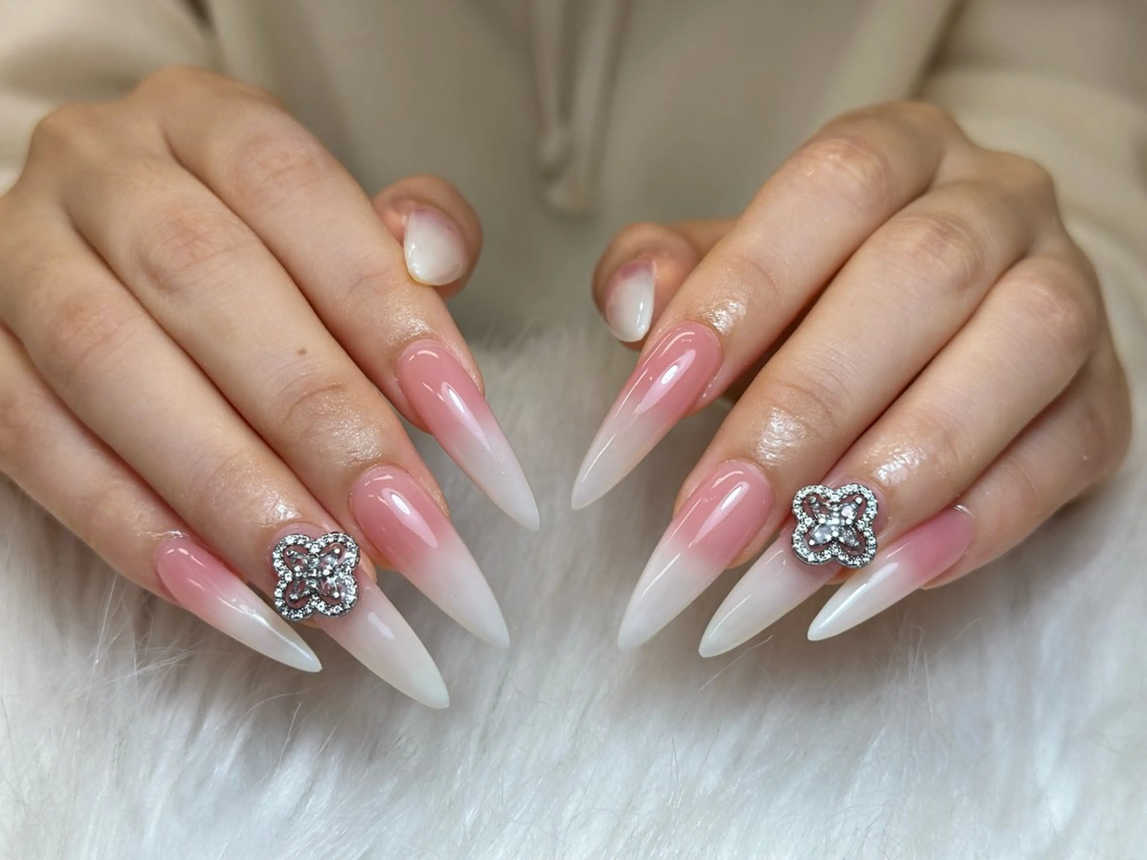 ネイル アートネイル ジェルネイル マグネットネイル ハンドネイル JennNail_ マオのネイルデザイン