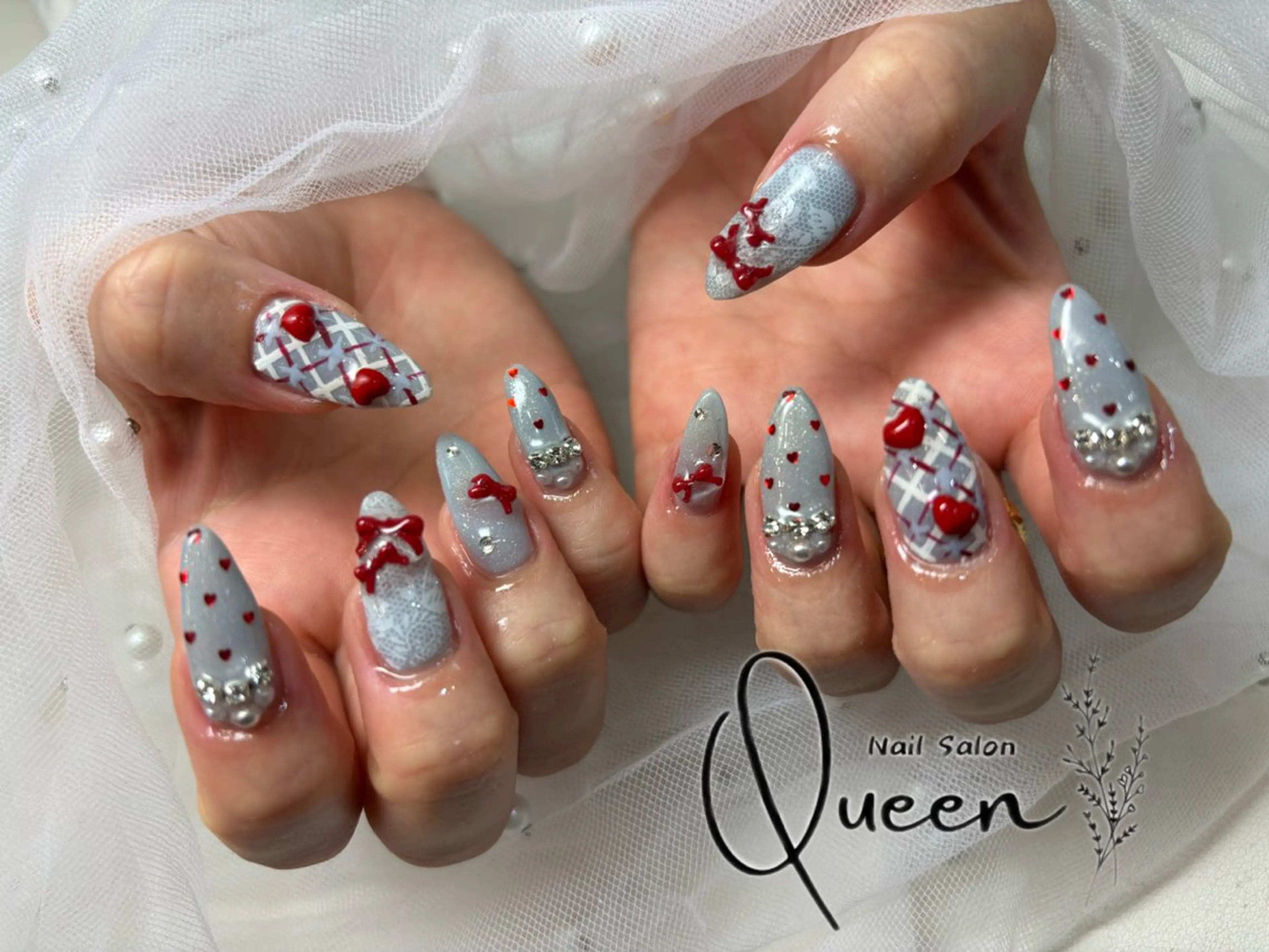 ネイル Queennail 北堀江megumiのネイルデザイン