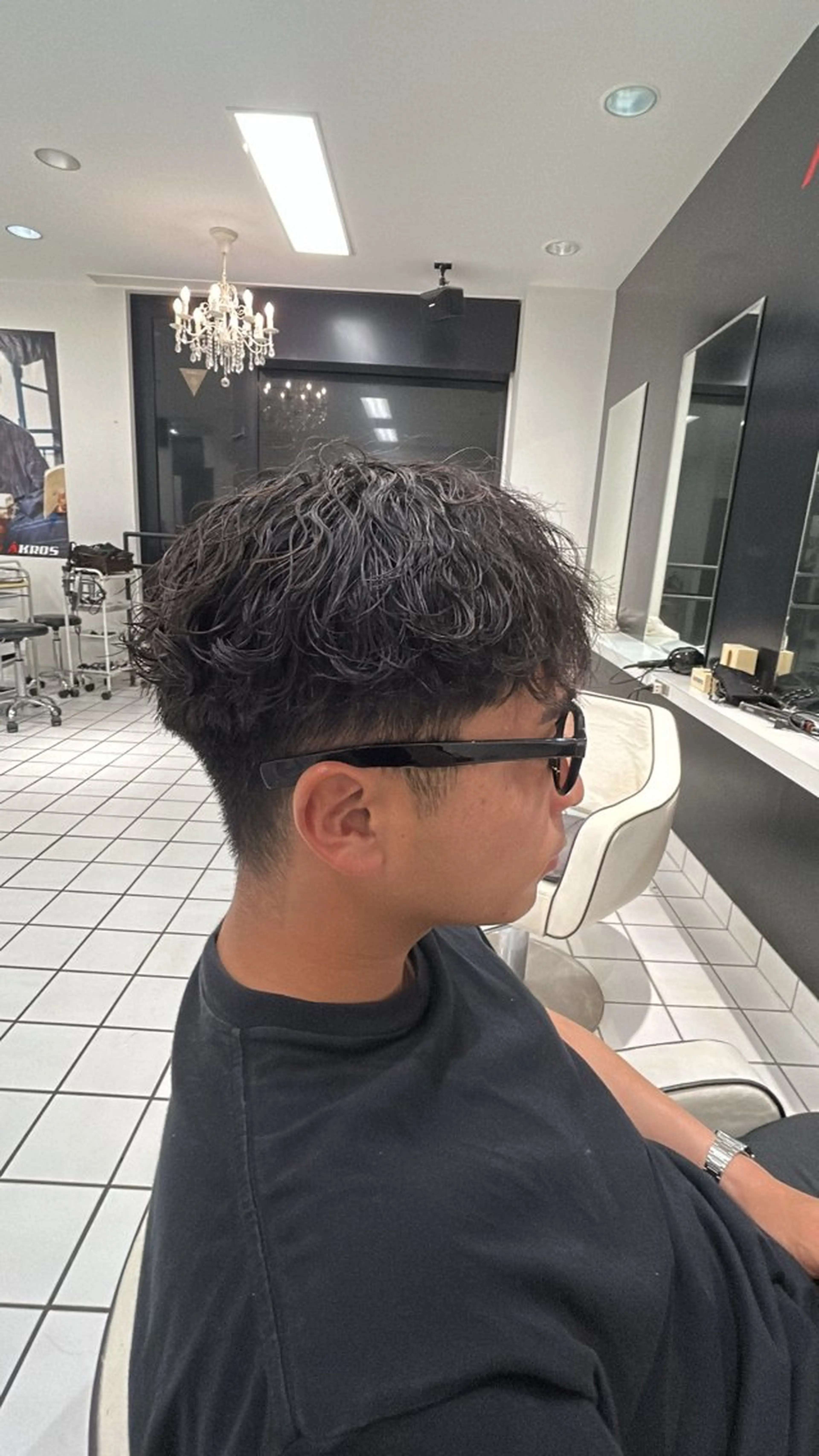 メンズ マッシュ メンズパーマ 刈り上げ 波巻きパーマ カット パーマ 川津 由優暉のヘアスタイル
