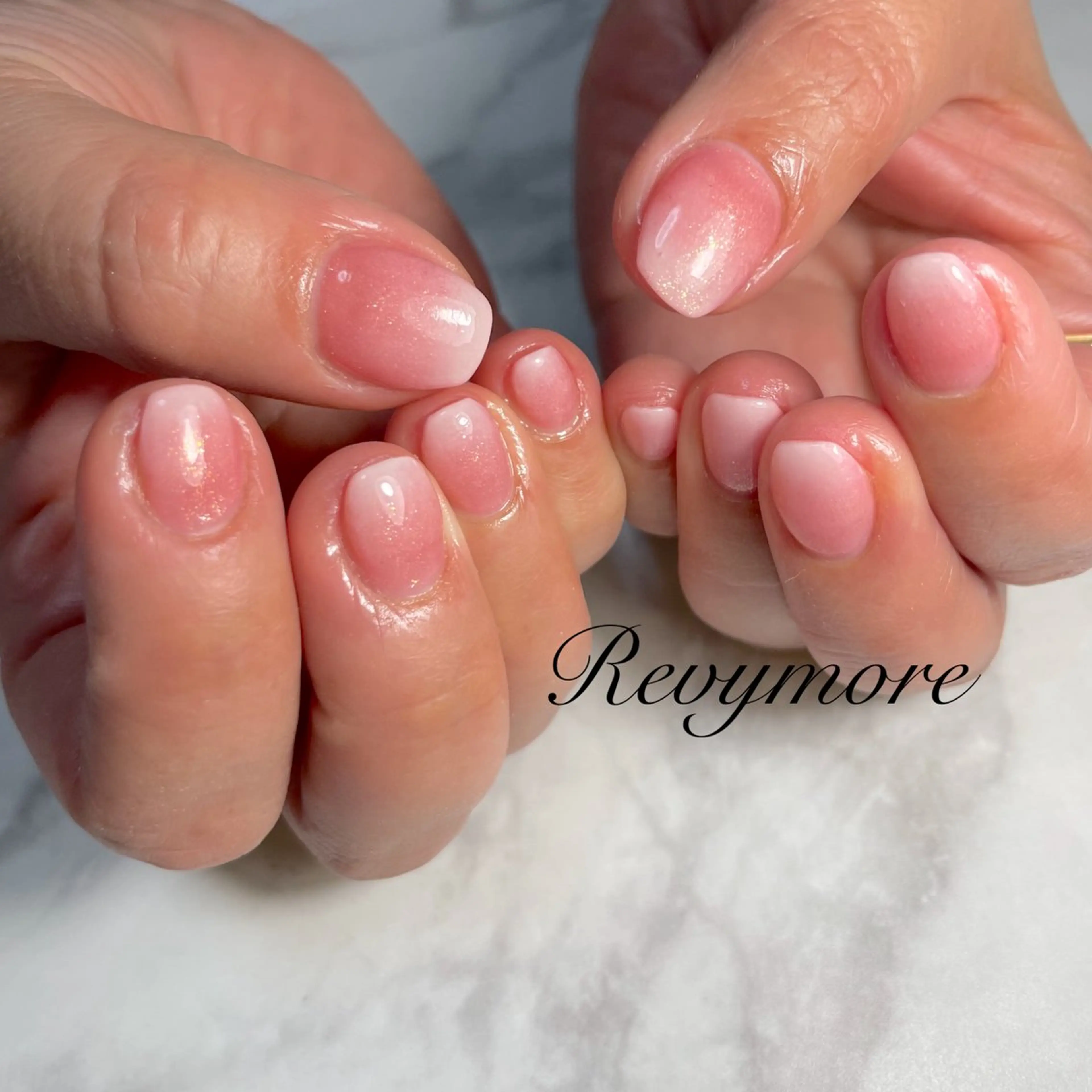 ネイル ジェルネイル 韓国ネイル ニュアンスネイル オフィスネイル シンプルネイル nail salon Revymoreのネイルデザイン