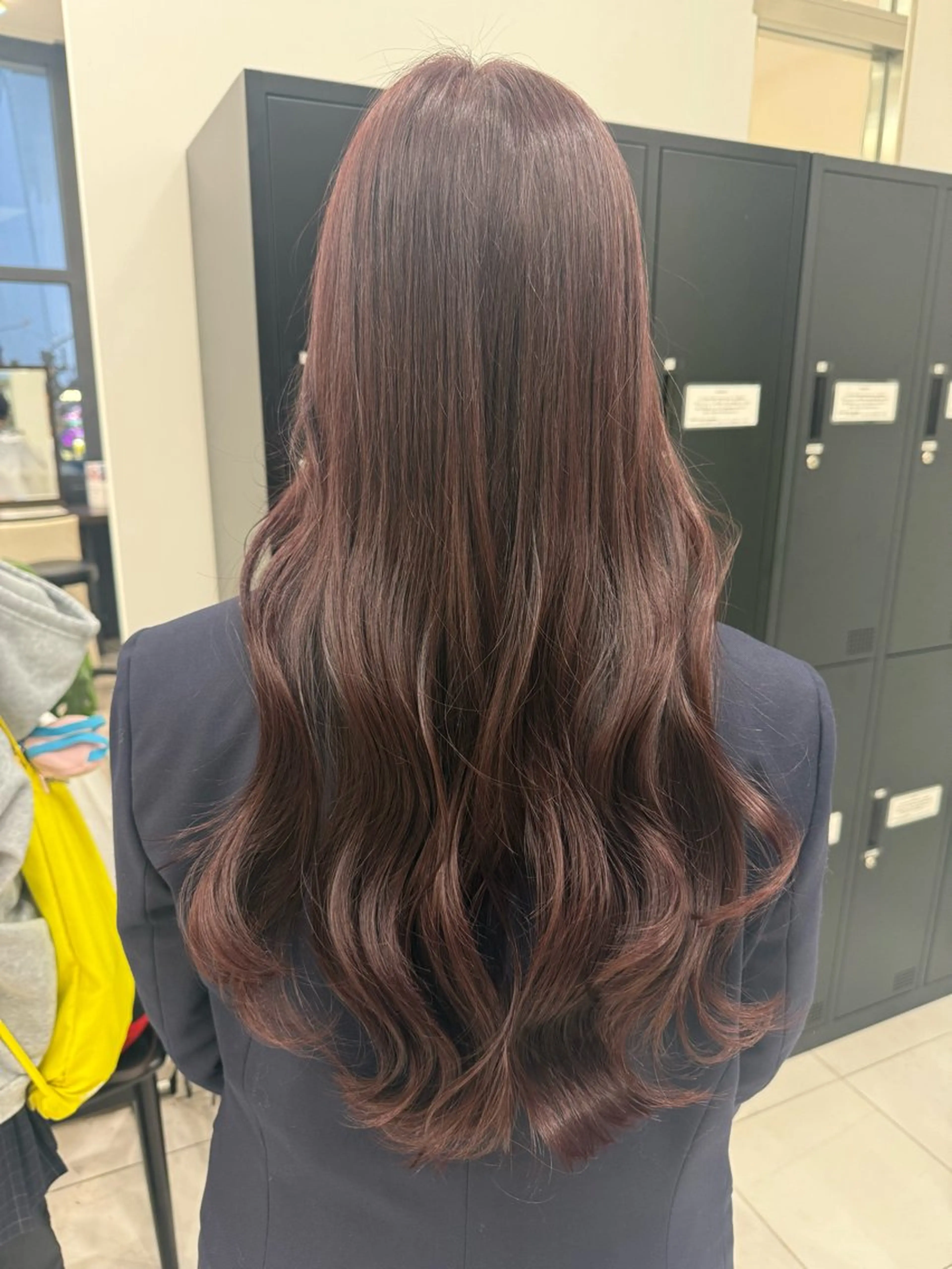 ロング カラー ベージュカラー ブリーチ ケアブリーチ 透明感カラー デザインカラー ヘアカラー トリートメント ヘッドスパ 渋谷髪質改善/縮毛 矯正/かすが🪽🫧のヘアスタイル