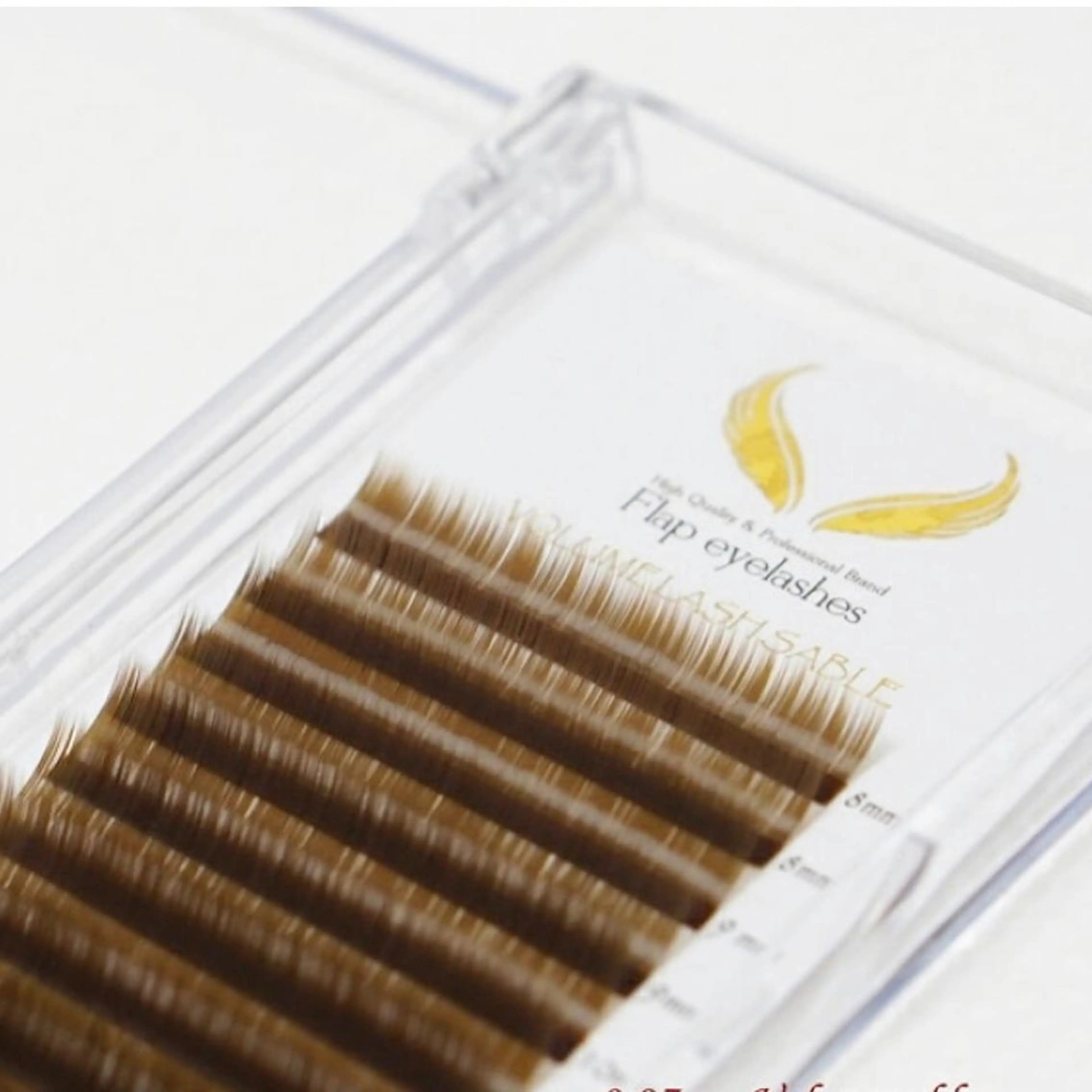 マツエク・マツパ カラーマツエク ボリュームラッシュ ALBA 札幌|円山のマツエク・マツパデザイン