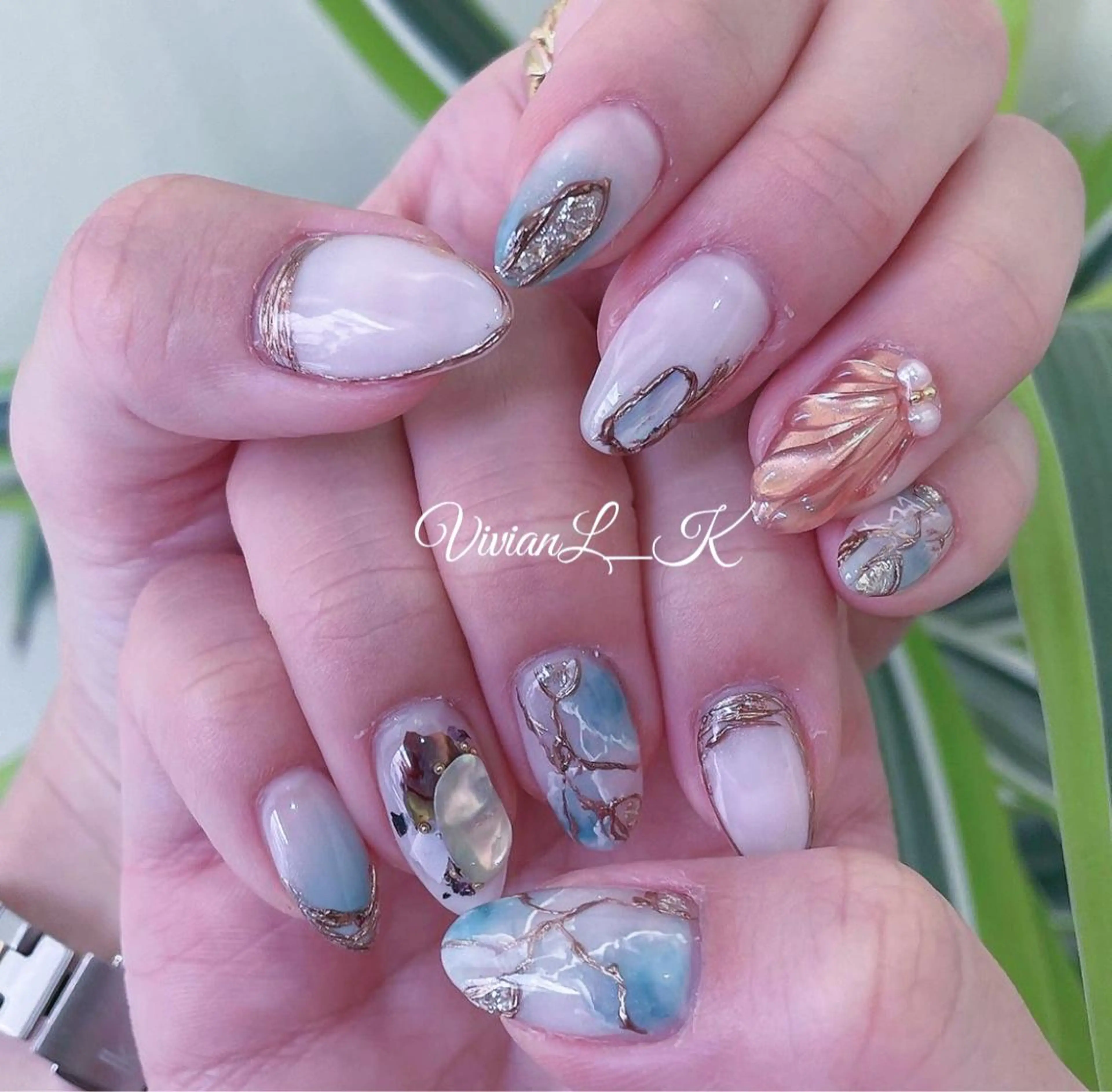 ミディアム ハンドネイル 🍉Vivian🌴 LK🍉のネイルデザイン