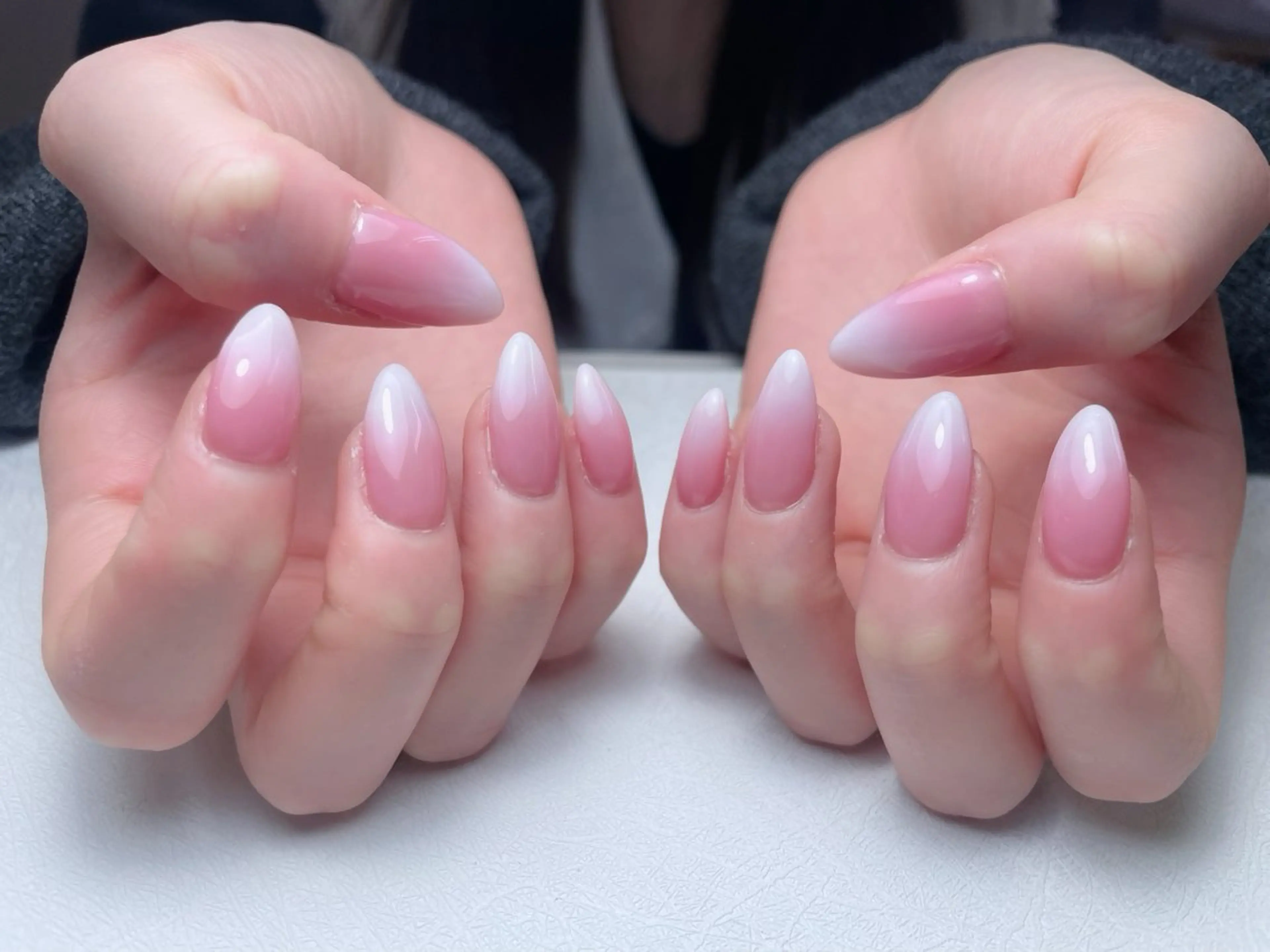 ネイル フレンチネイル ジェルネイル ガラスフレンチ 韓国ネイル ラメ(グリッター) ハンドネイル 中野駅から2分 MEO NAILのネイルデザイン