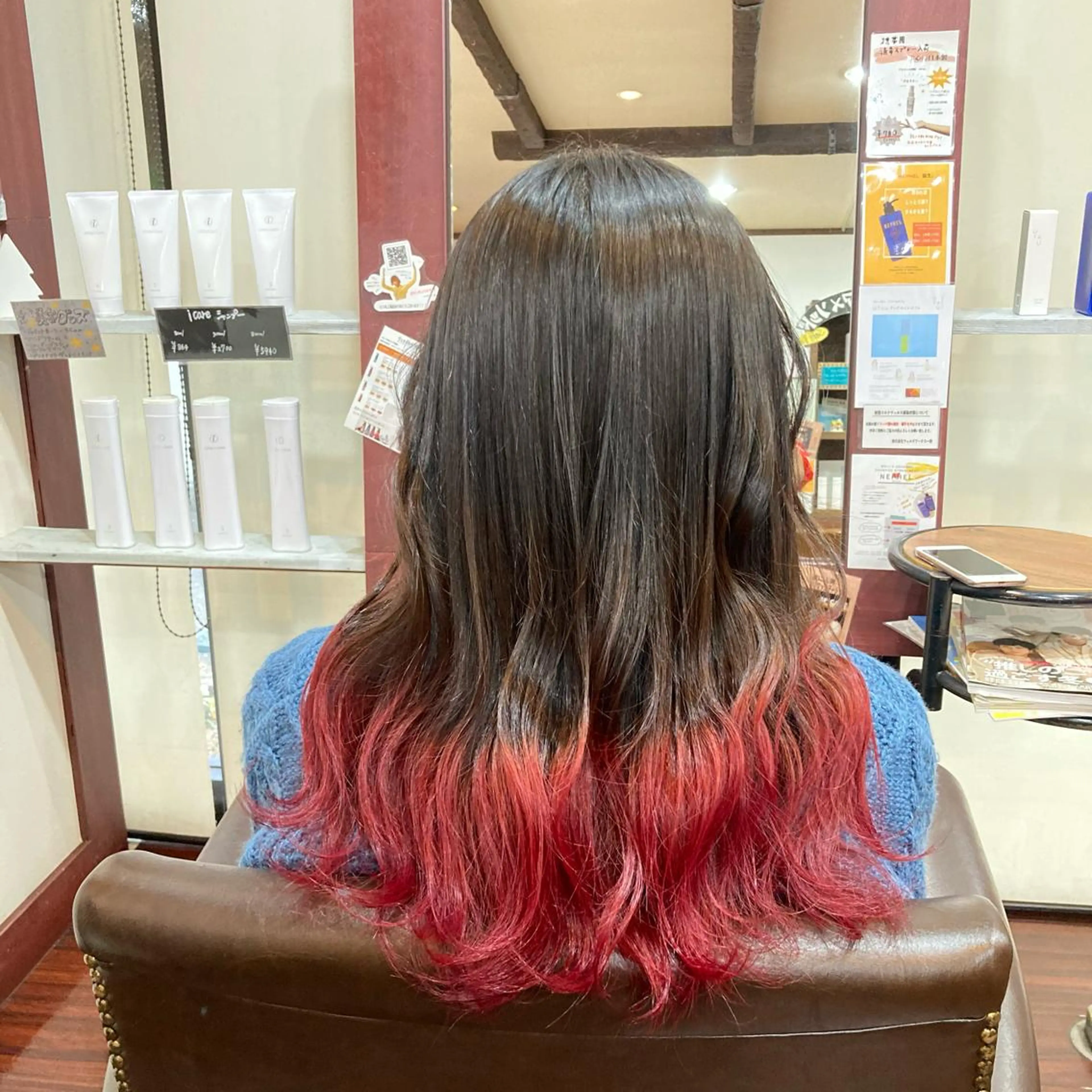 セミロング カラー ブリーチ イルミナカラー Well‘s黒木🌿 レイヤー💎寒色のヘアスタイル