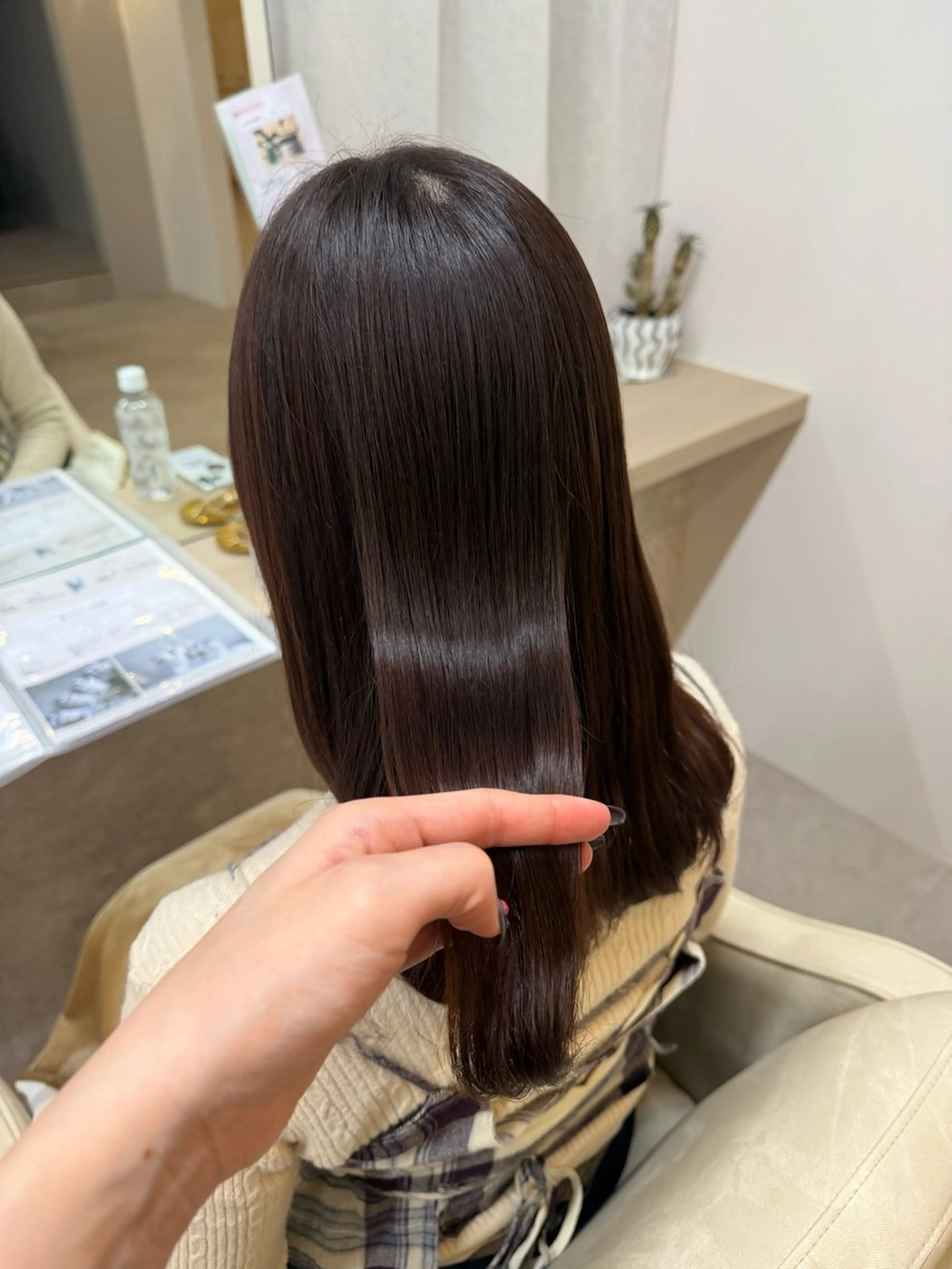 セミロング 兼古 望羽のヘアスタイル