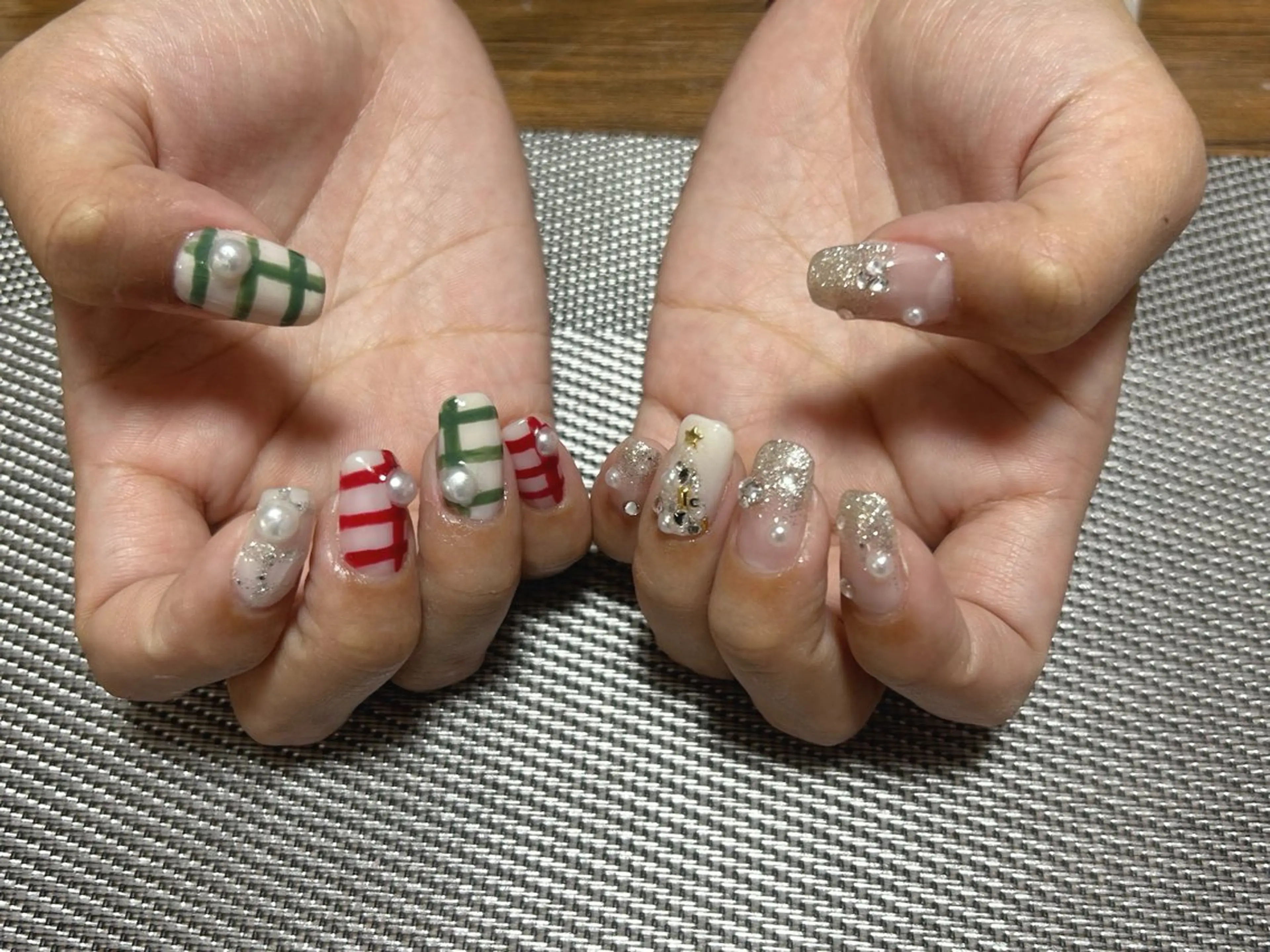 ネイル 冬ネイル クリスマス ハンドネイル i nailのネイルデザイン