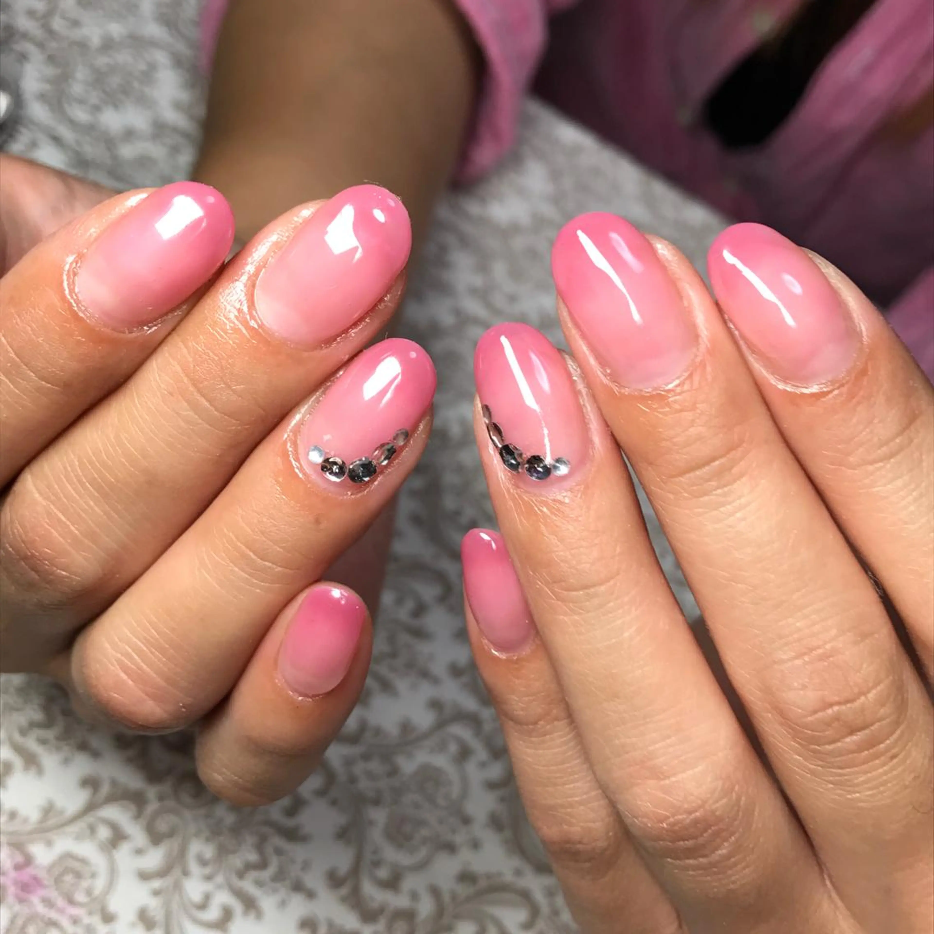 ネイル グラデーション ハンドネイル COCO +のエステ・リラクイメージ