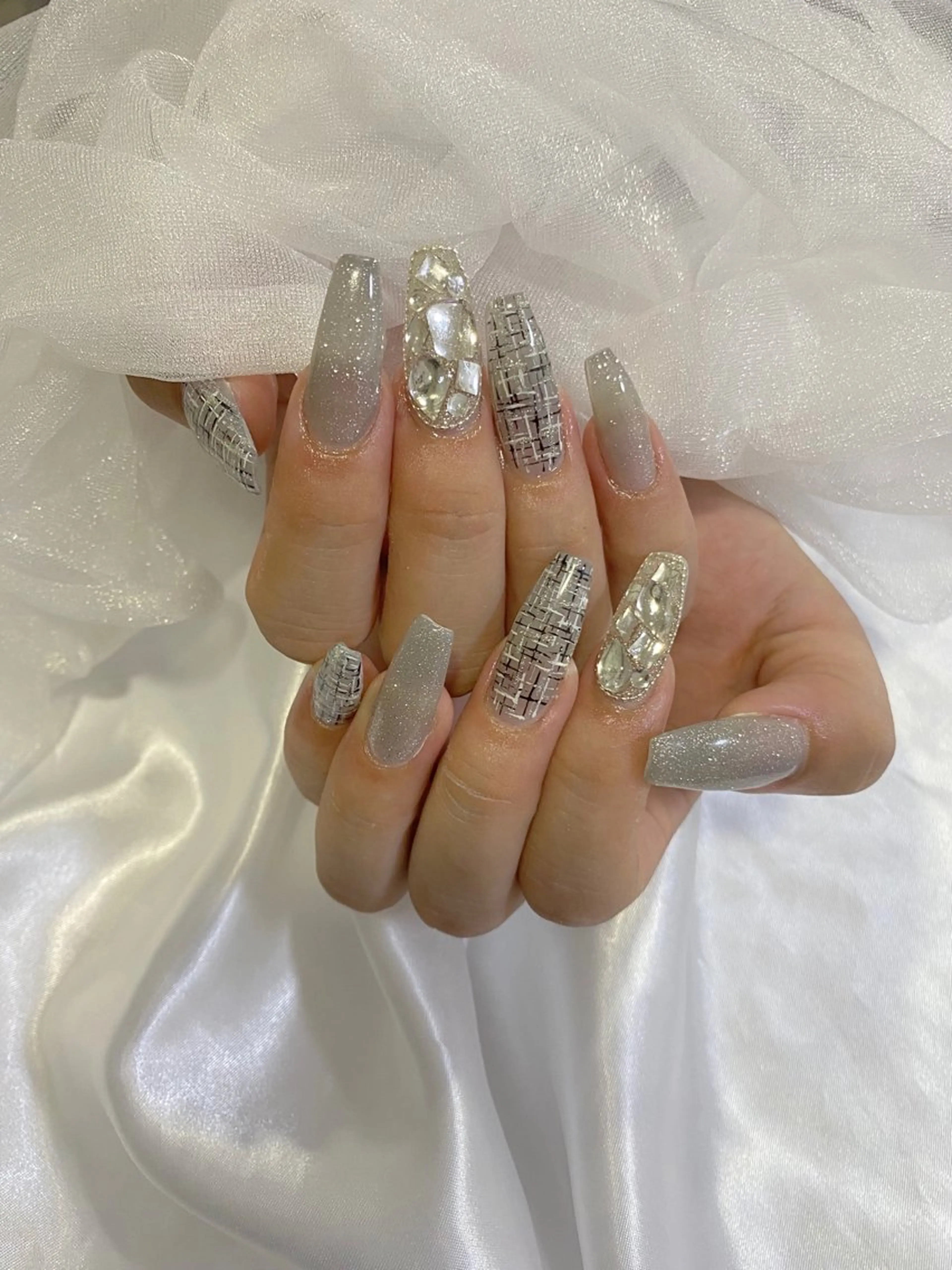 ネイル Lim nail🤍 Ayaのネイルデザイン