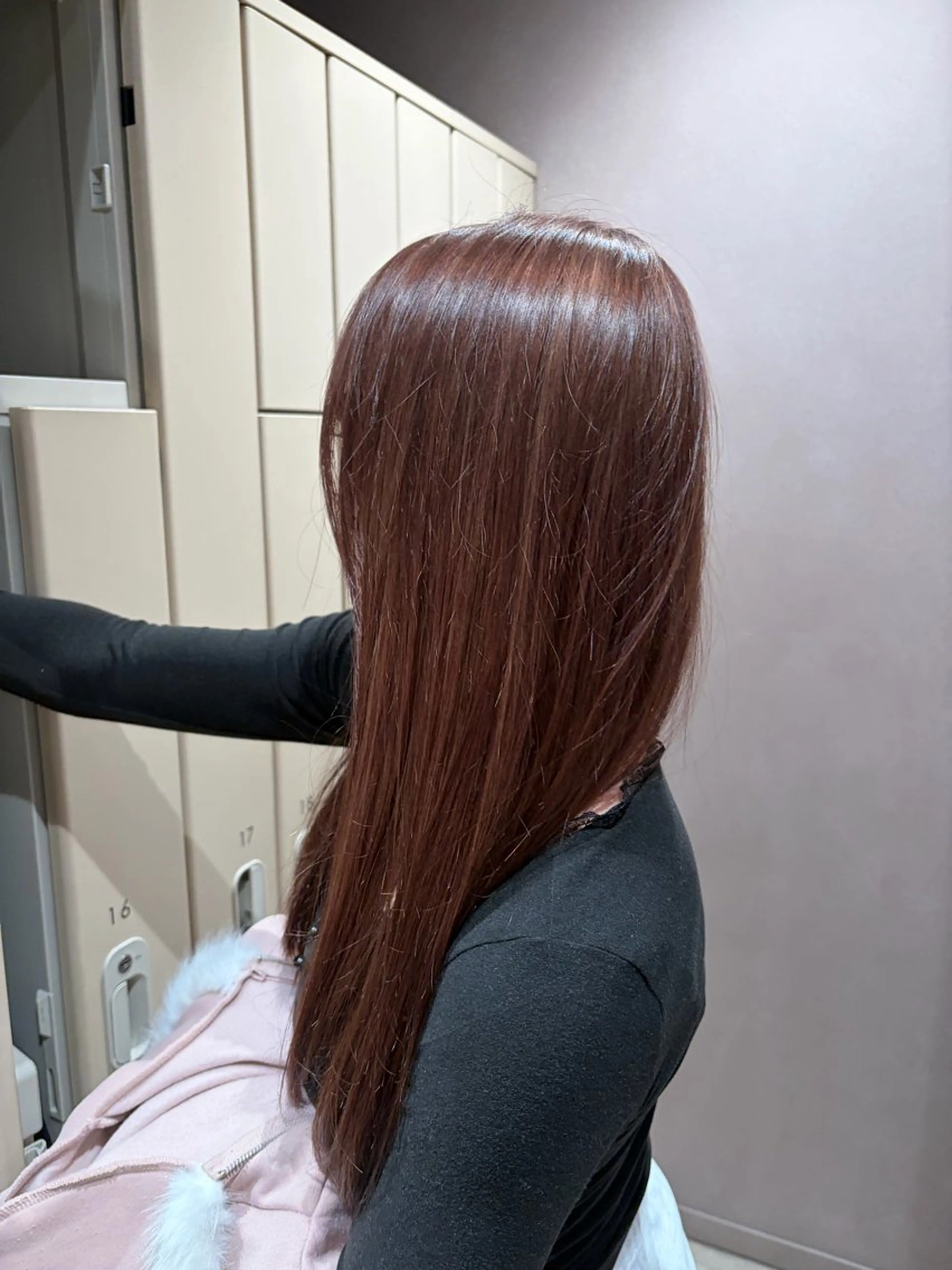 ロング カラー ヘアカラー トリートメント 平居 舞白のヘアスタイル