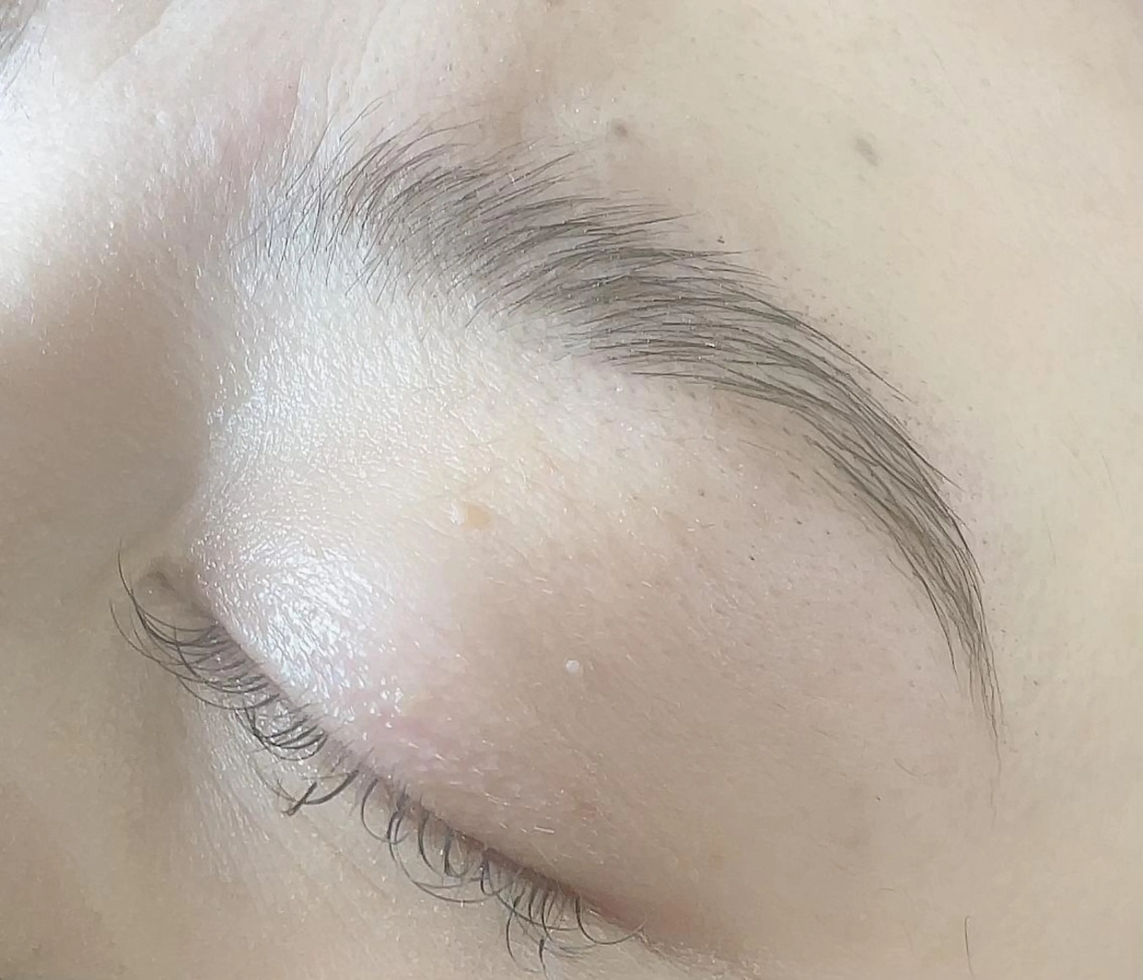 アイブロウ NA Oのエステ・リラクイメージ