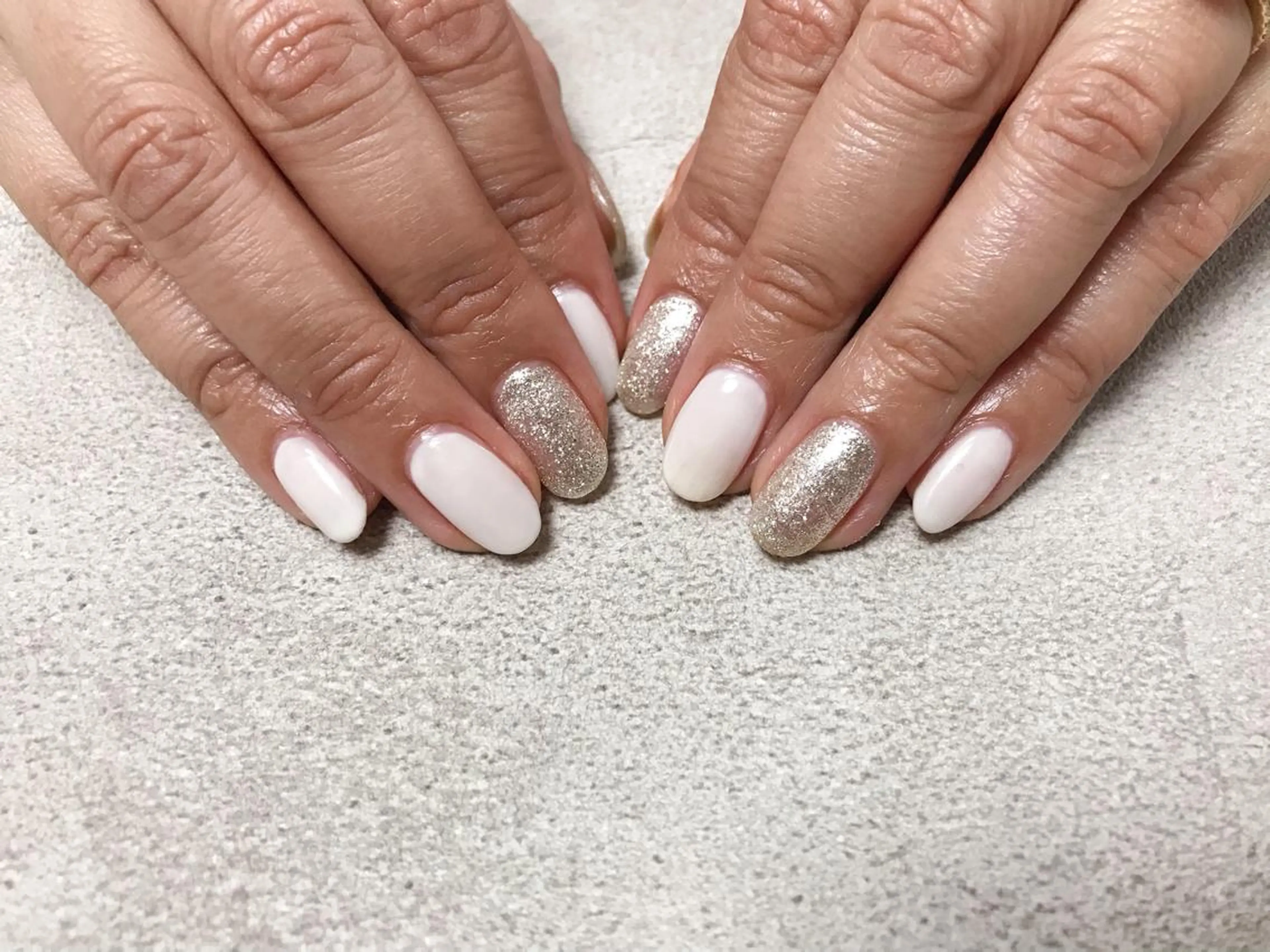 ネイル ラメ(グリッター) シルバー kikinail 溝の口のネイルデザイン