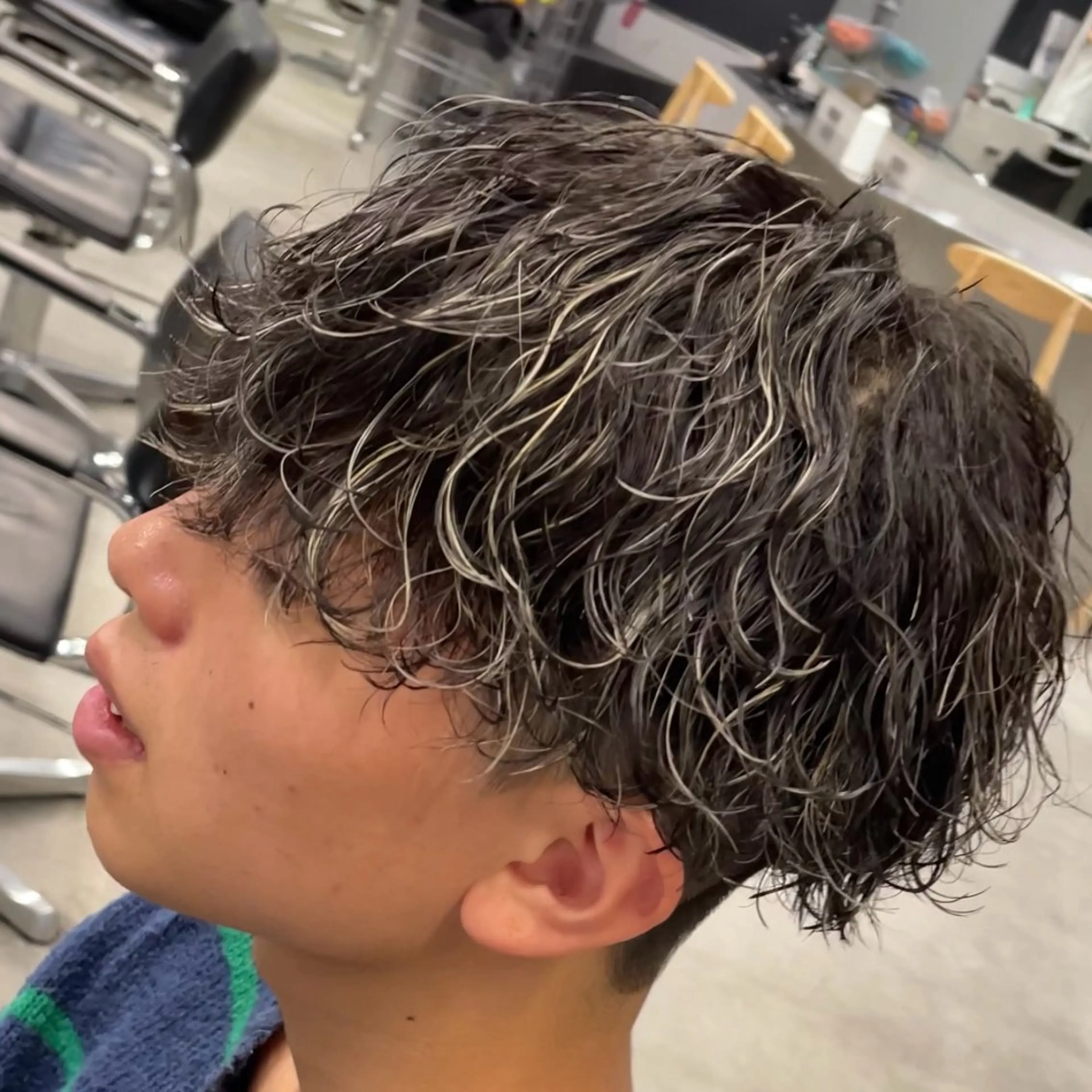 ミディアム カラー ヘアアレンジ メンズ fifth 石川 凪のヘアスタイル