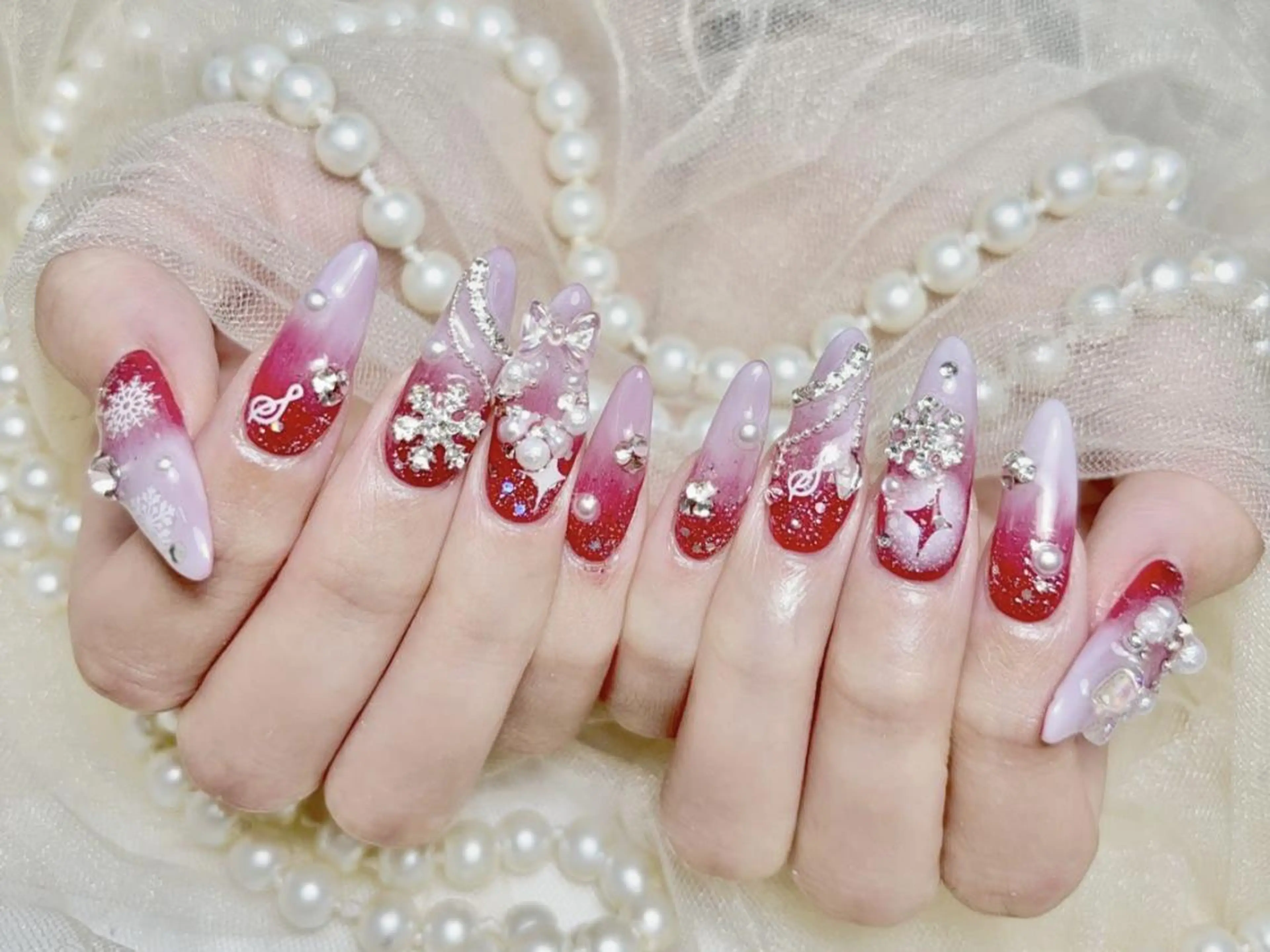 ネイル Hanya 🌈のネイルデザイン