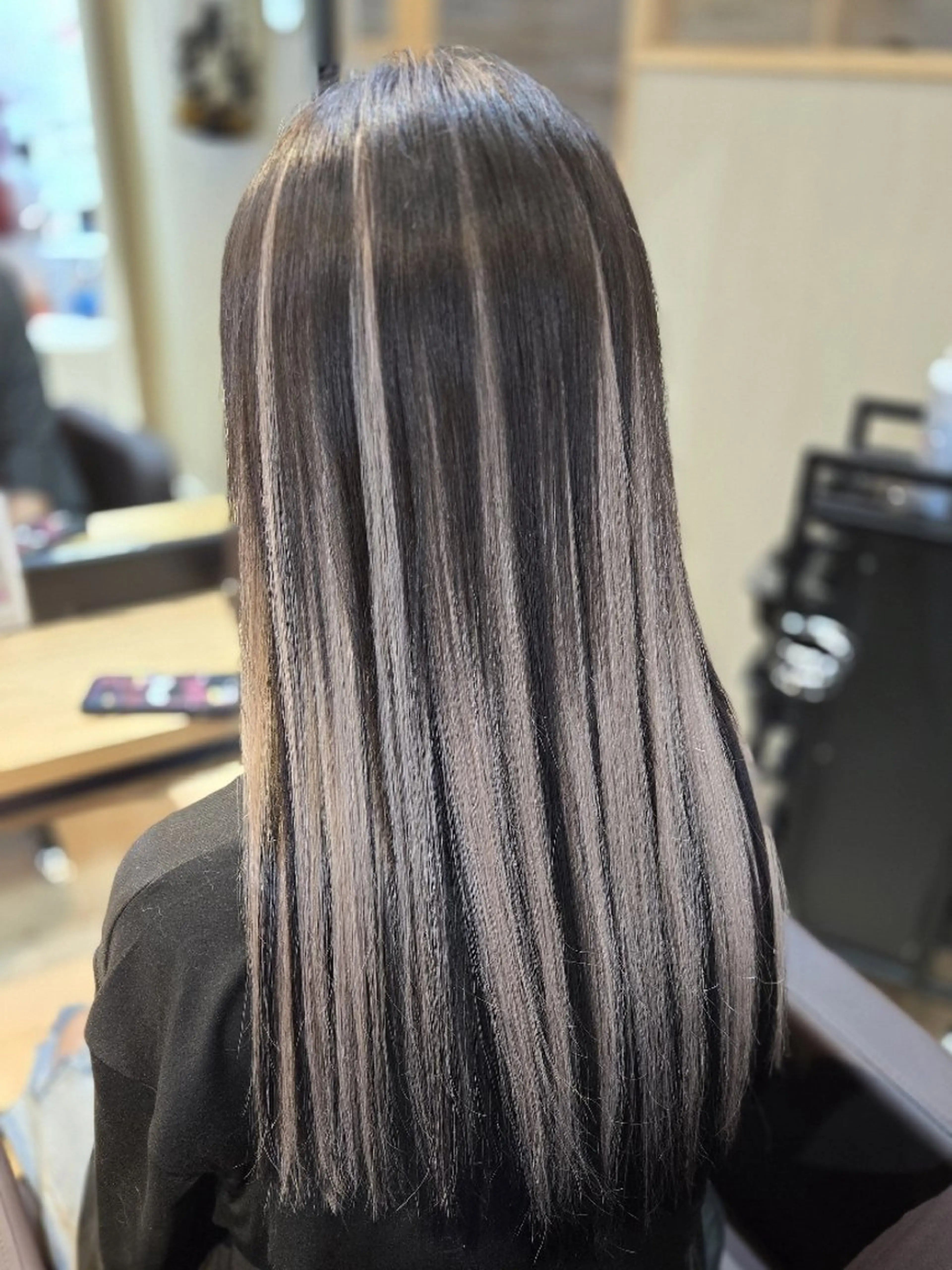 セミロング エクステ レイヤーカット カット エクステ WAVE所属・エクステ/ハイトーン 伊藤のヘアスタイル