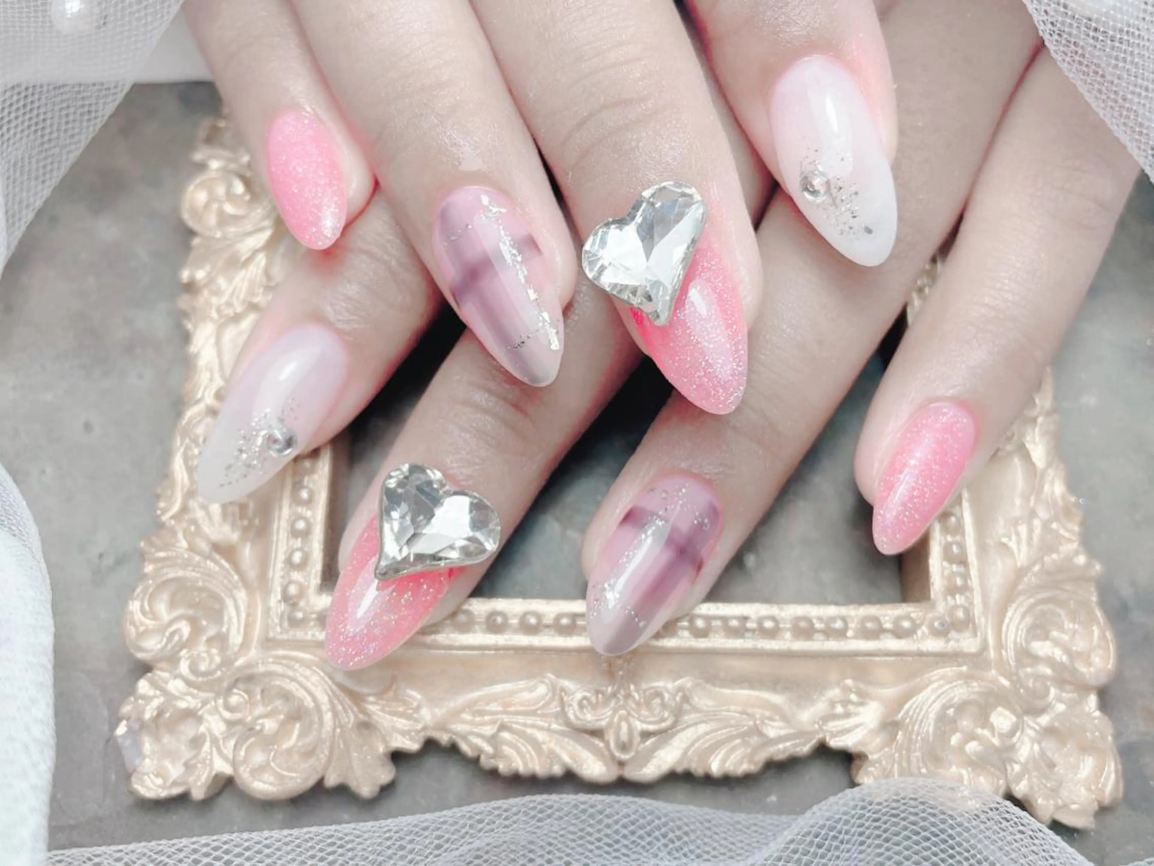 ネイル ハンドネイル マジックミラー所属・マジック ミラーのネイルデザイン