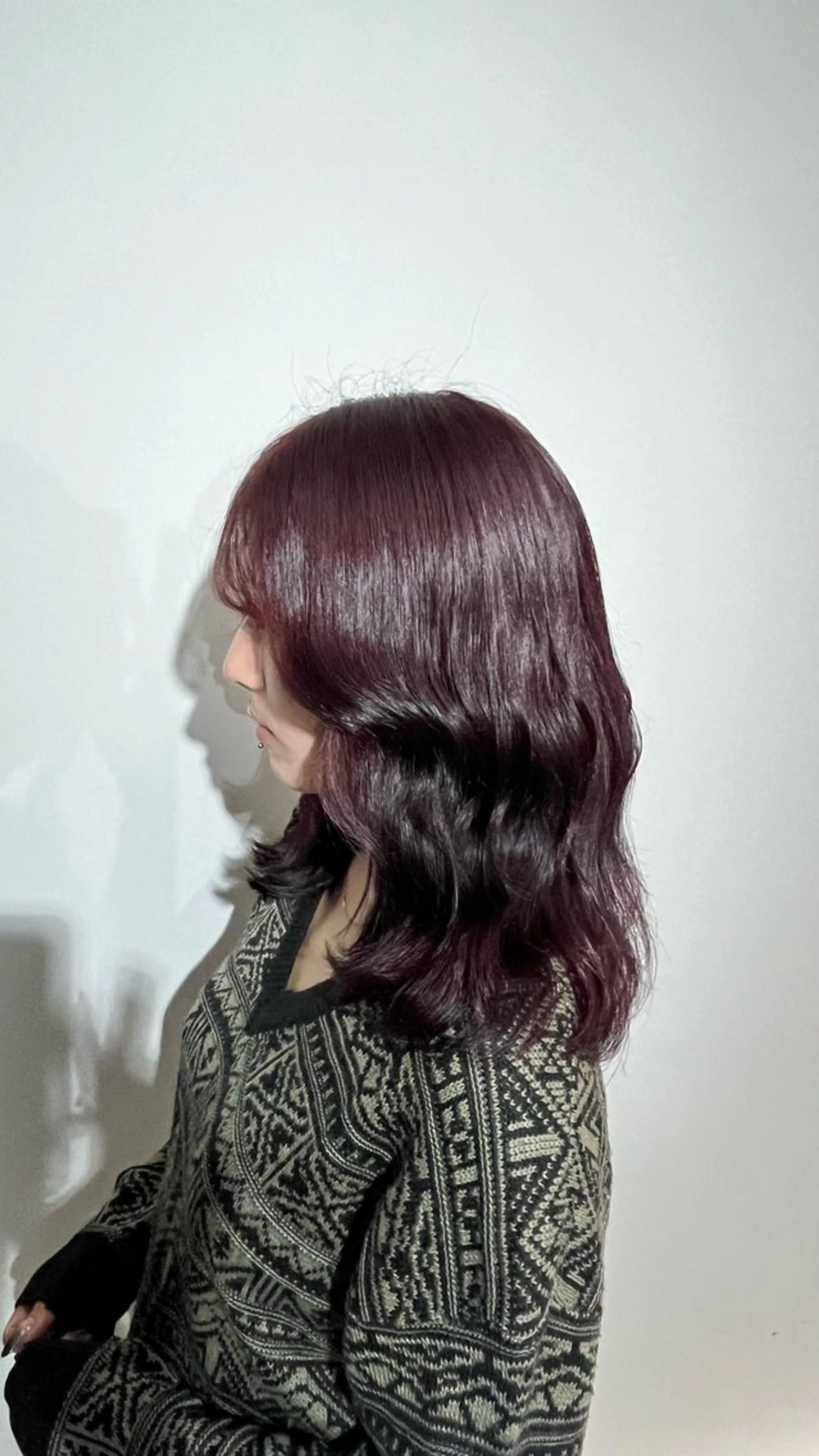 カラー ニトウ レイナのヘアスタイル