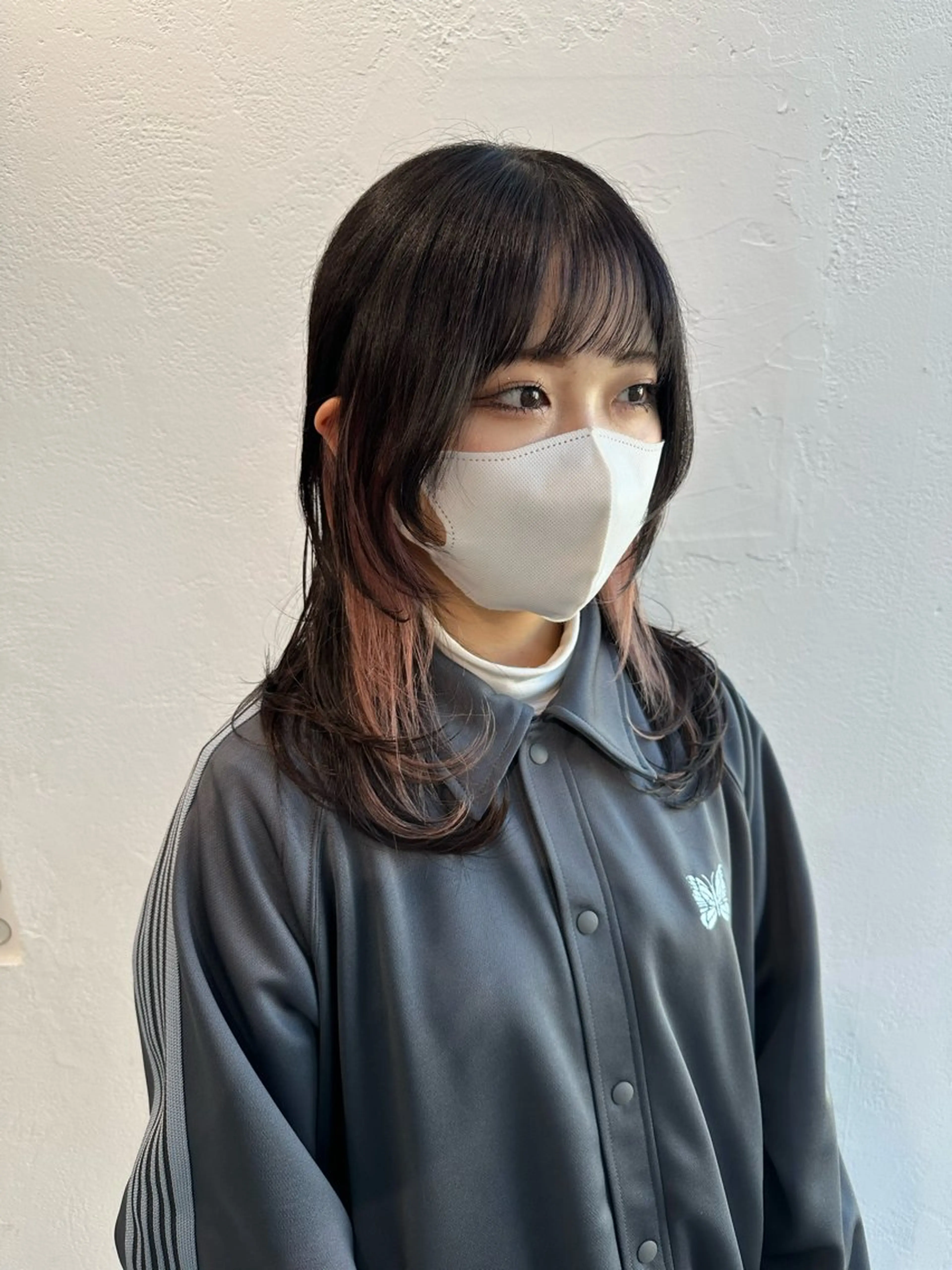 ミディアム カラー インナーカラー ピンクカラー レイヤーカット カット ヘアカラー トリートメント インナーカラー/レイ ヤーカット♡/マキシのヘアスタイル