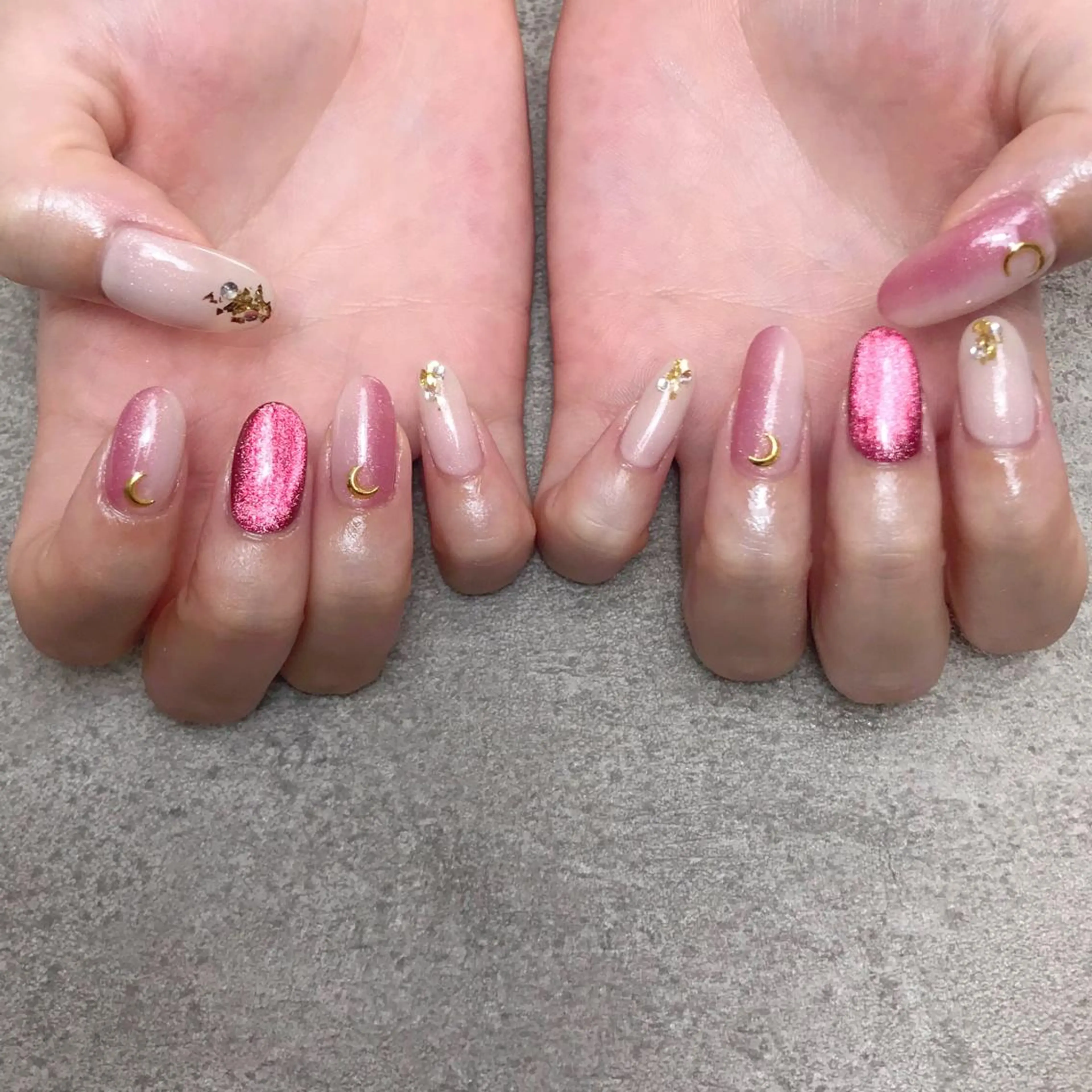 ネイル ハンドネイル nailroom DIASOMNIAのネイルデザイン