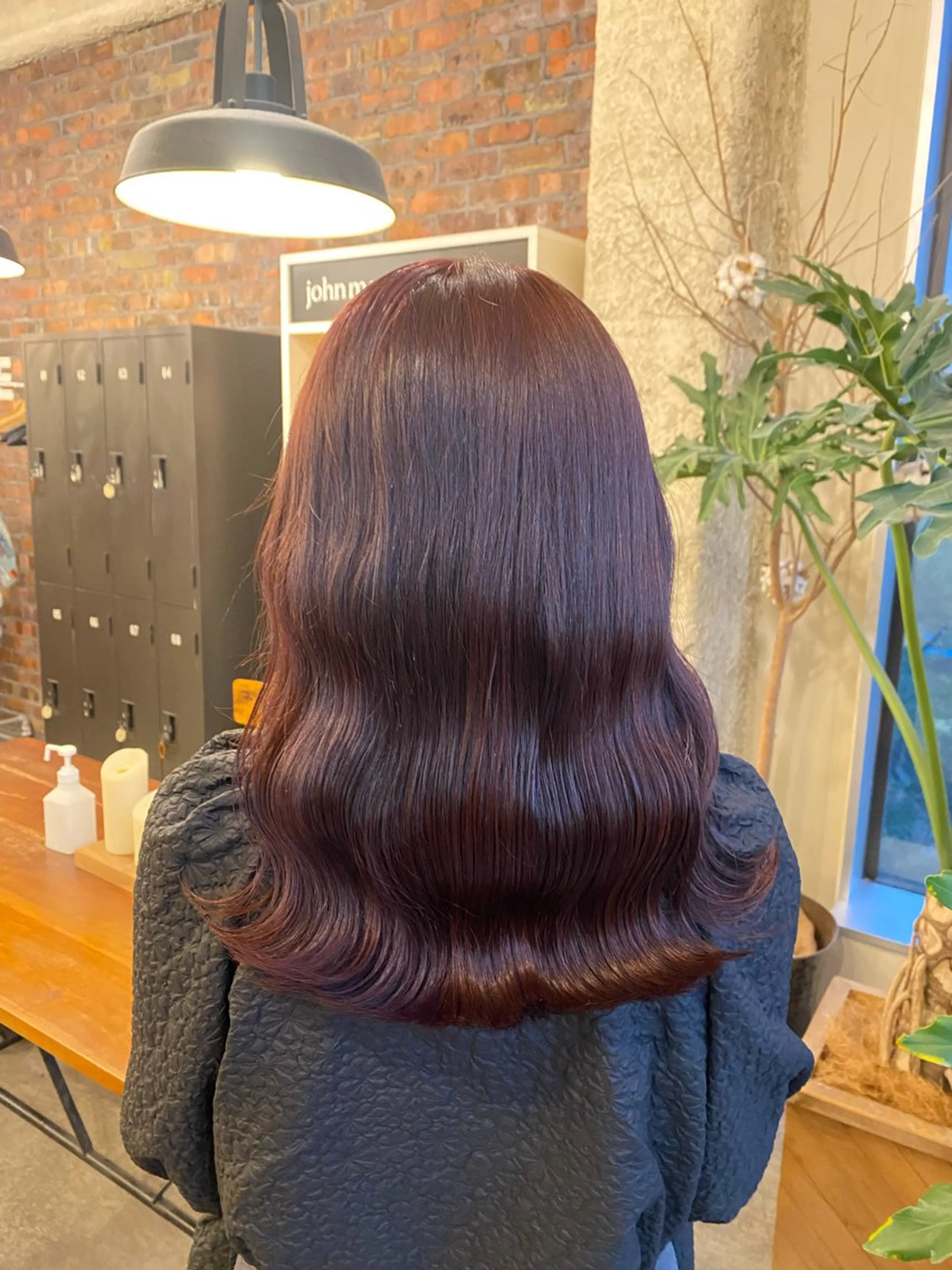 ミディアム カラー レッドカラー the BRIDGE 加藤みのりのヘアスタイル