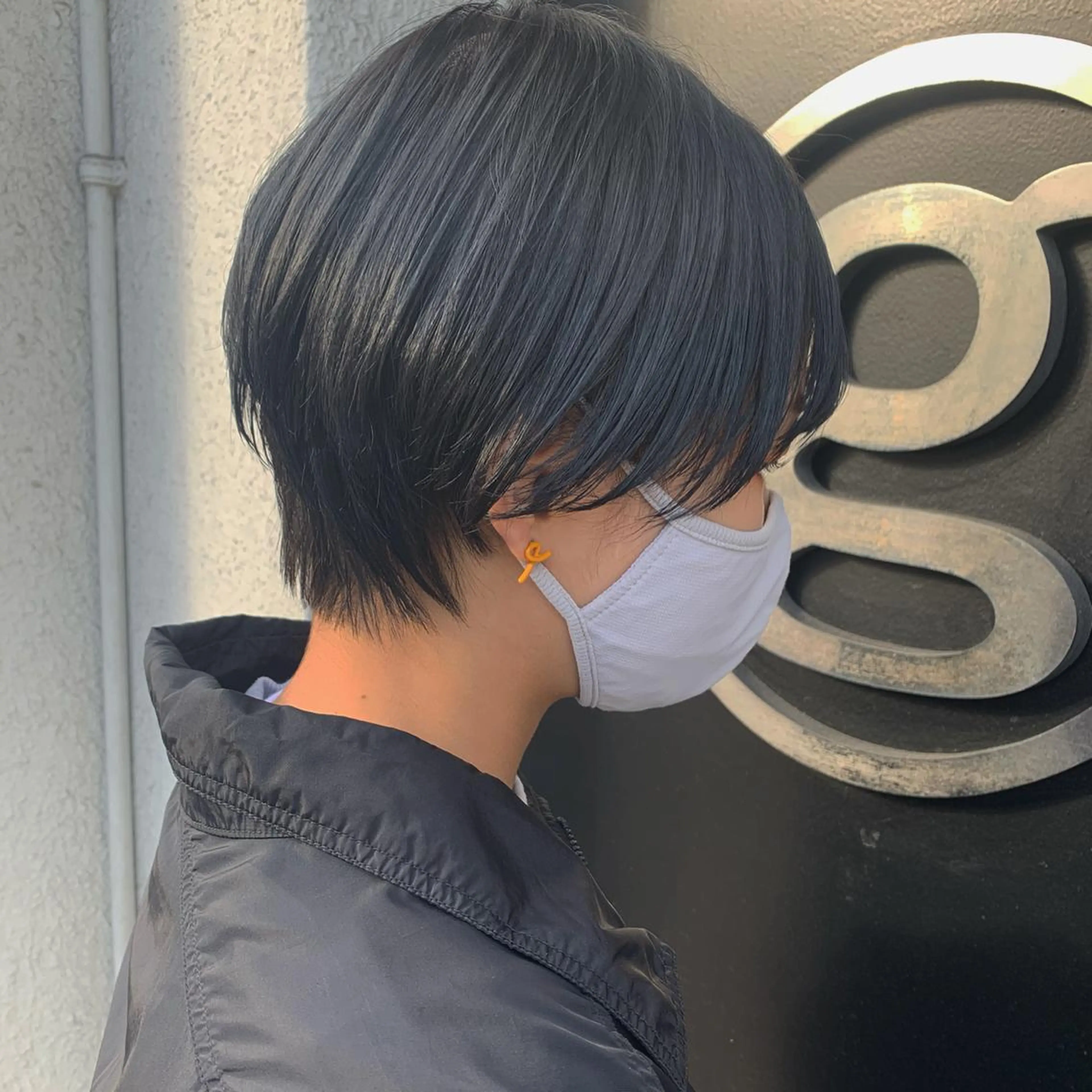 ショート カラー 黒髪 ブルーカラー ブルーブラック ネイビーカラー カット ヘアカラー トリートメント 萌花　moeka /韓国/レイヤーのヘアスタイル