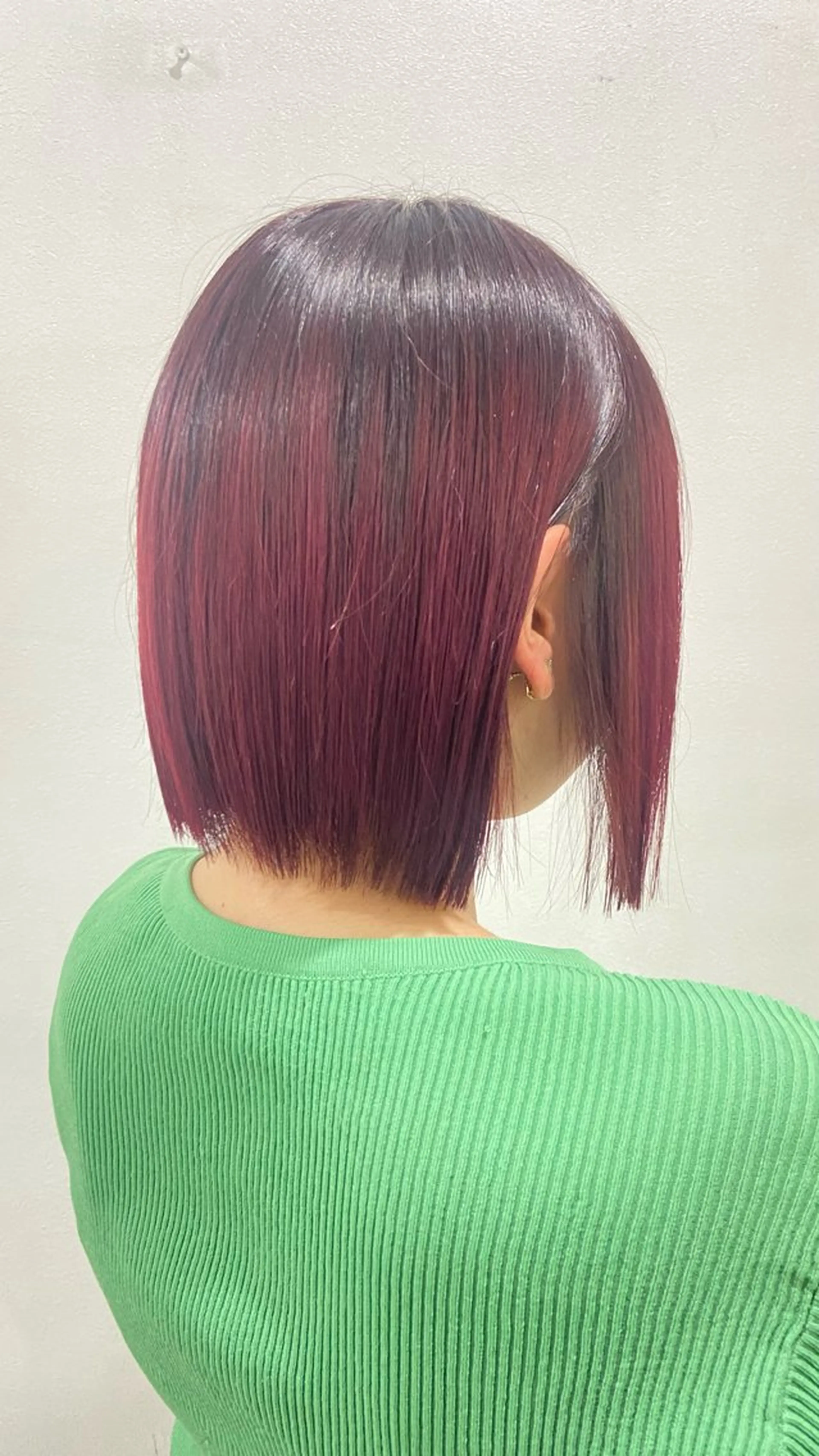 ショート ラベンダーベージュ パープルカラー ボブ ハイライト 髪質改善 札幌ブリーチカラー/ ダブルカラー/ドイのヘアスタイル