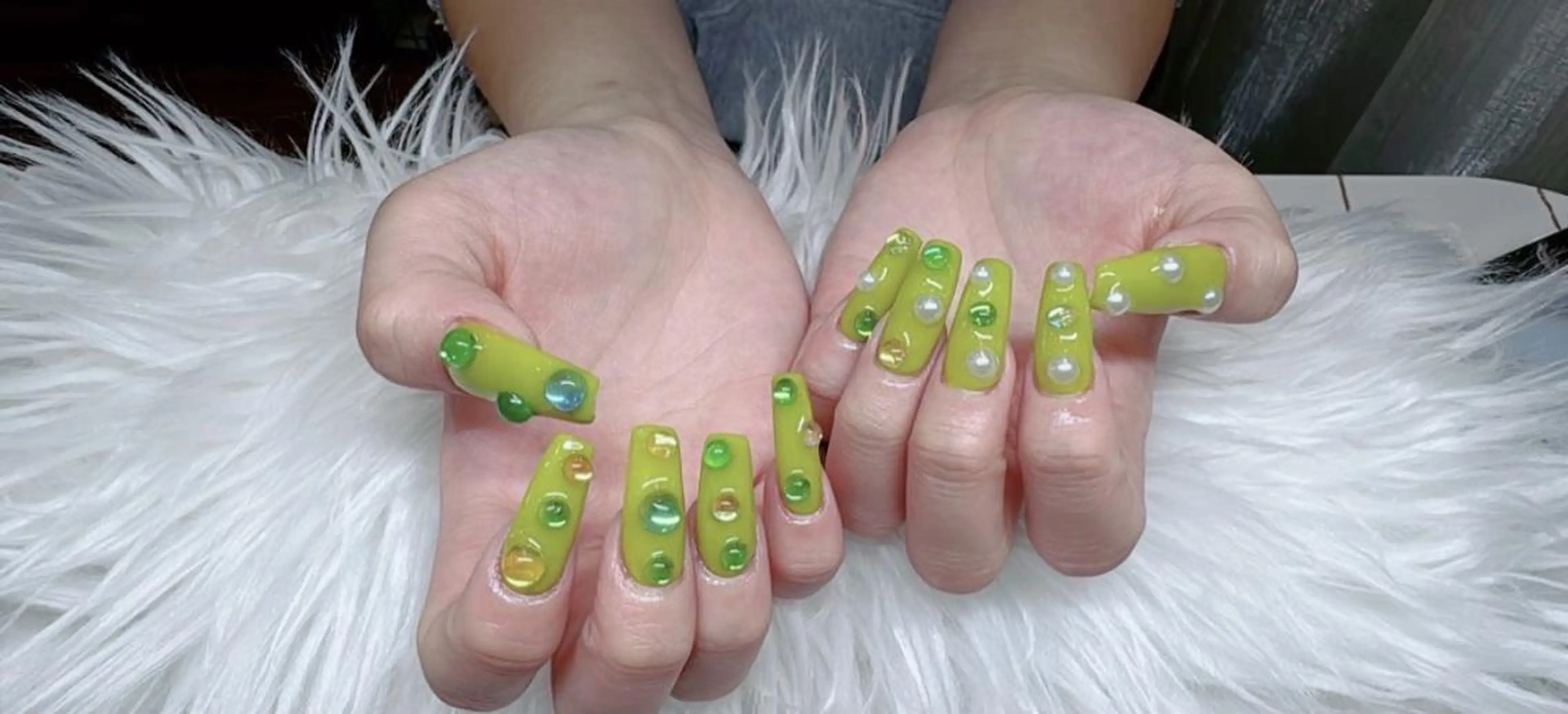 ネイル ハンドネイル ハンドケア MoonNail ミナミのネイルデザイン