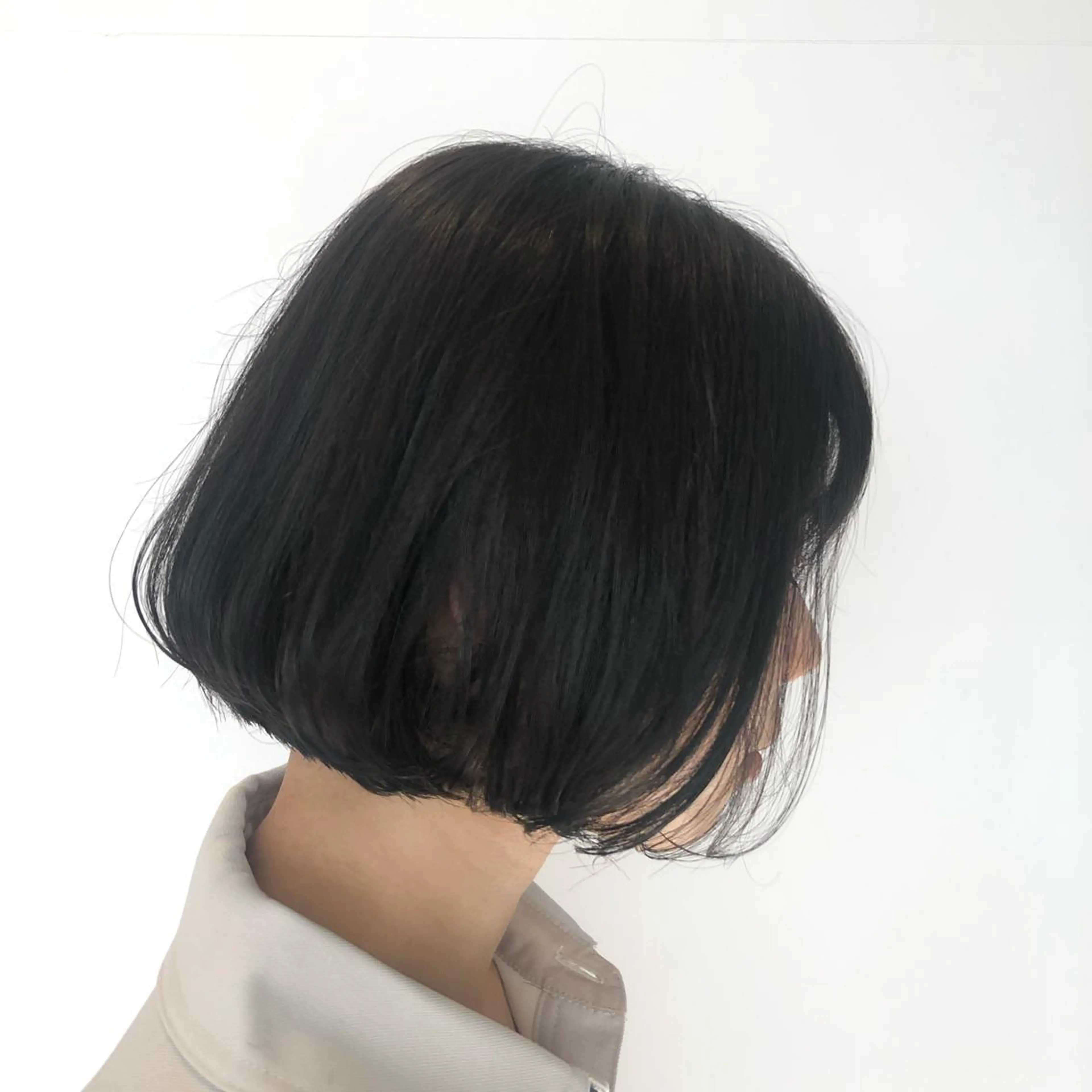 ミディアム ボブ ZAZA ASAMIのヘアスタイル