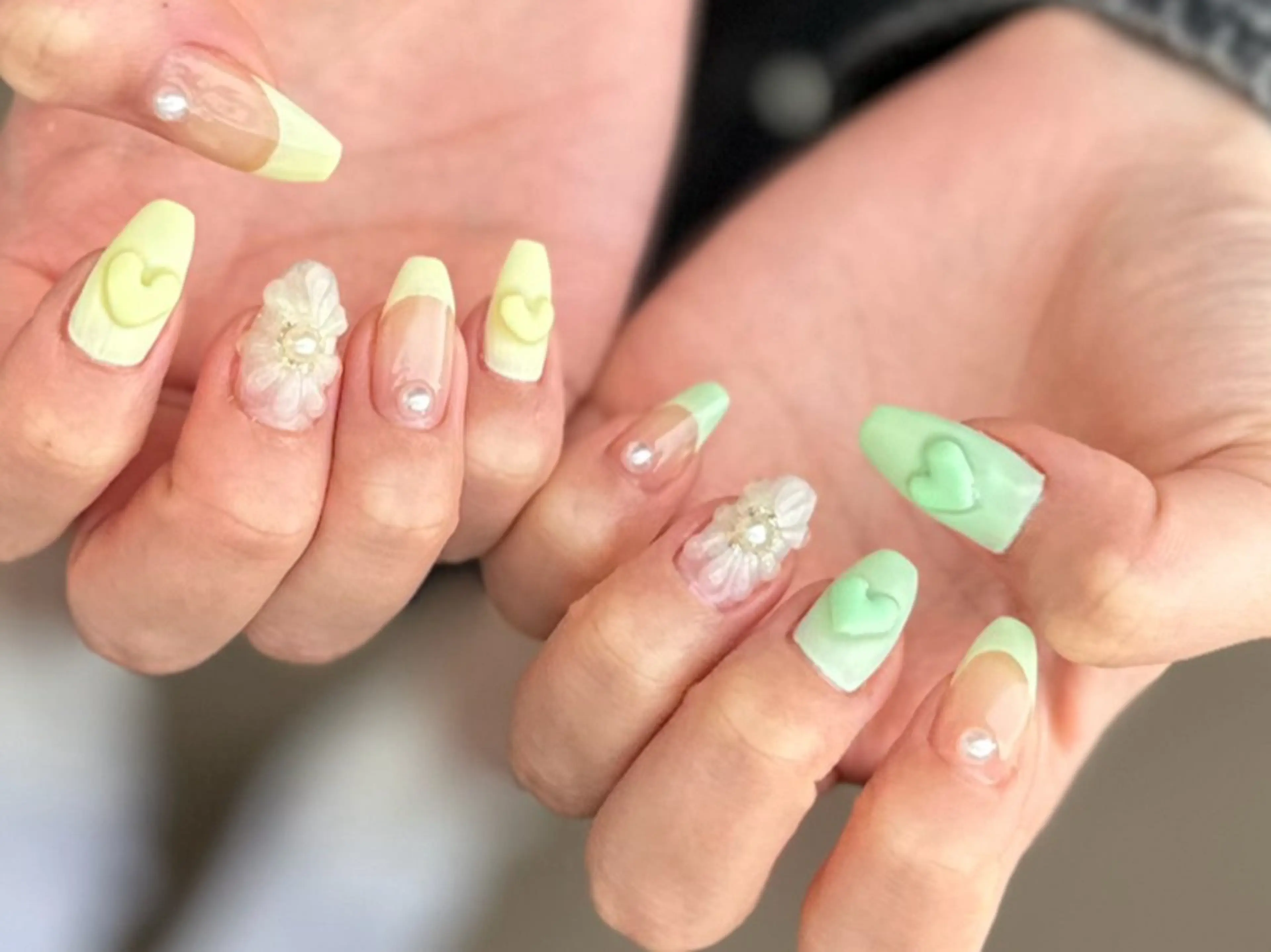 ネイル 新山 聖のネイルデザイン