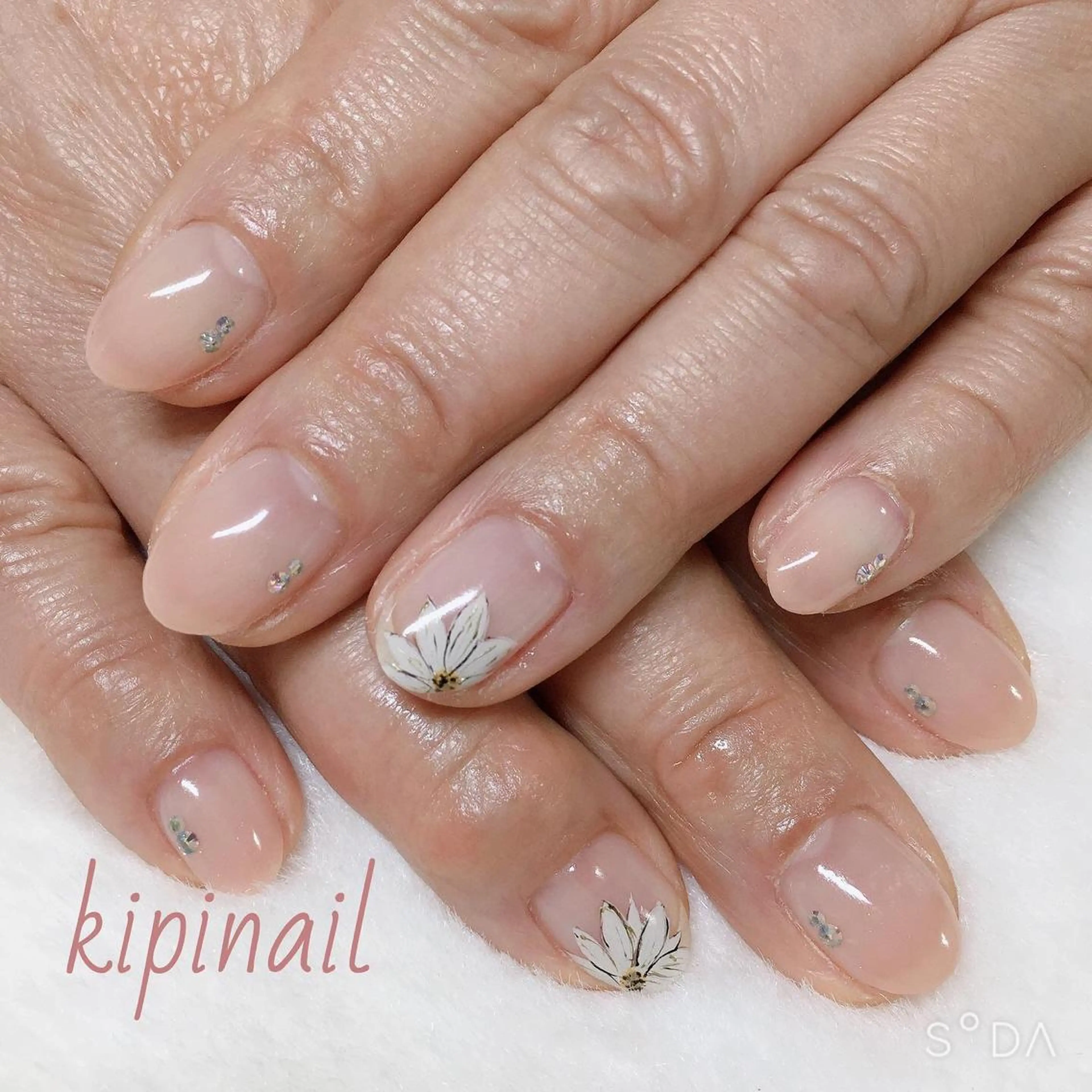 ネイル アートネイル フラワーネイル kipinail 川﨑えりかのネイルデザイン