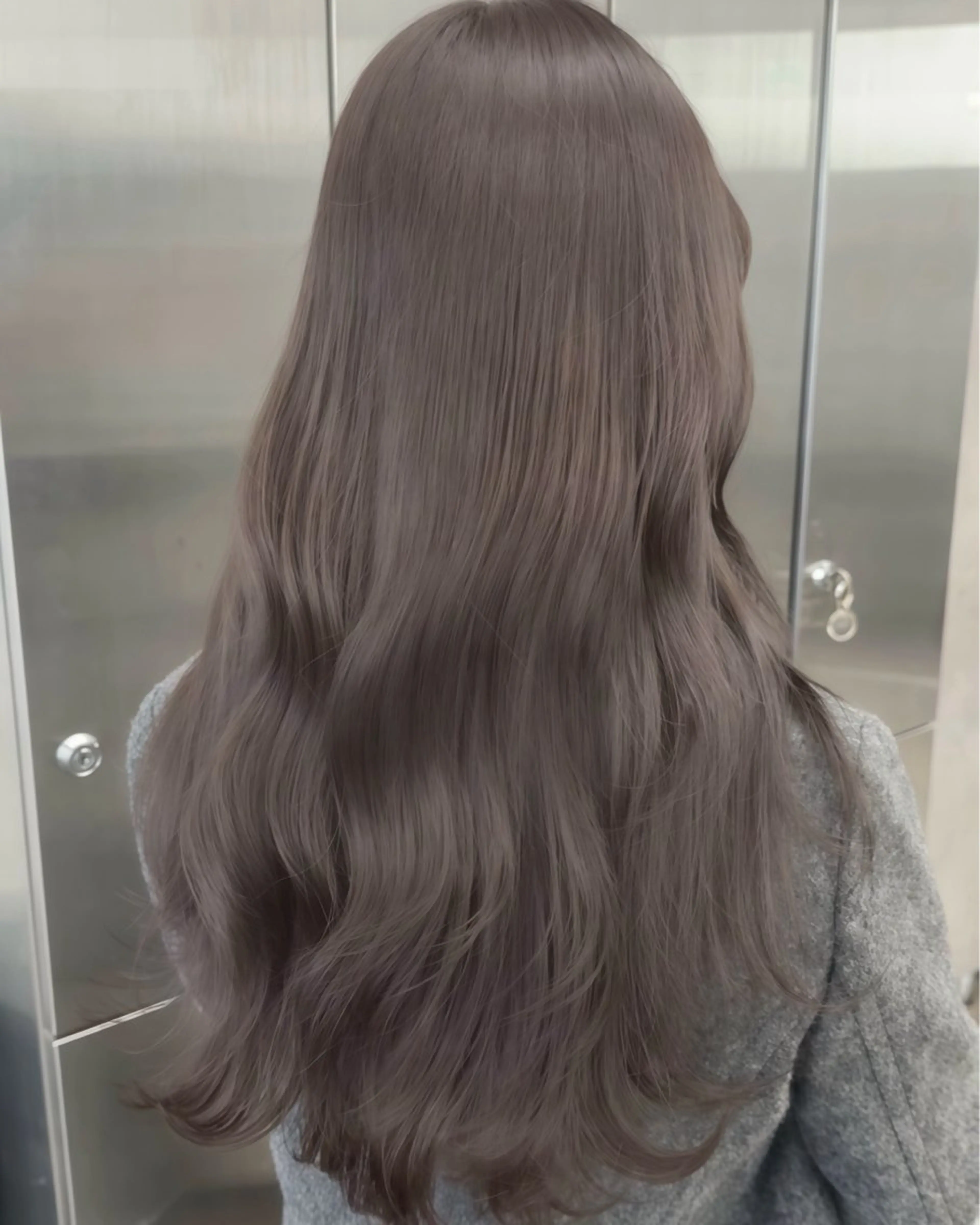 ロング カラー ダブルカラー グレージュ カット ヘアカラー トリートメント たいき/グレージュ/ 透明感/ブリーチなしのヘアスタイル