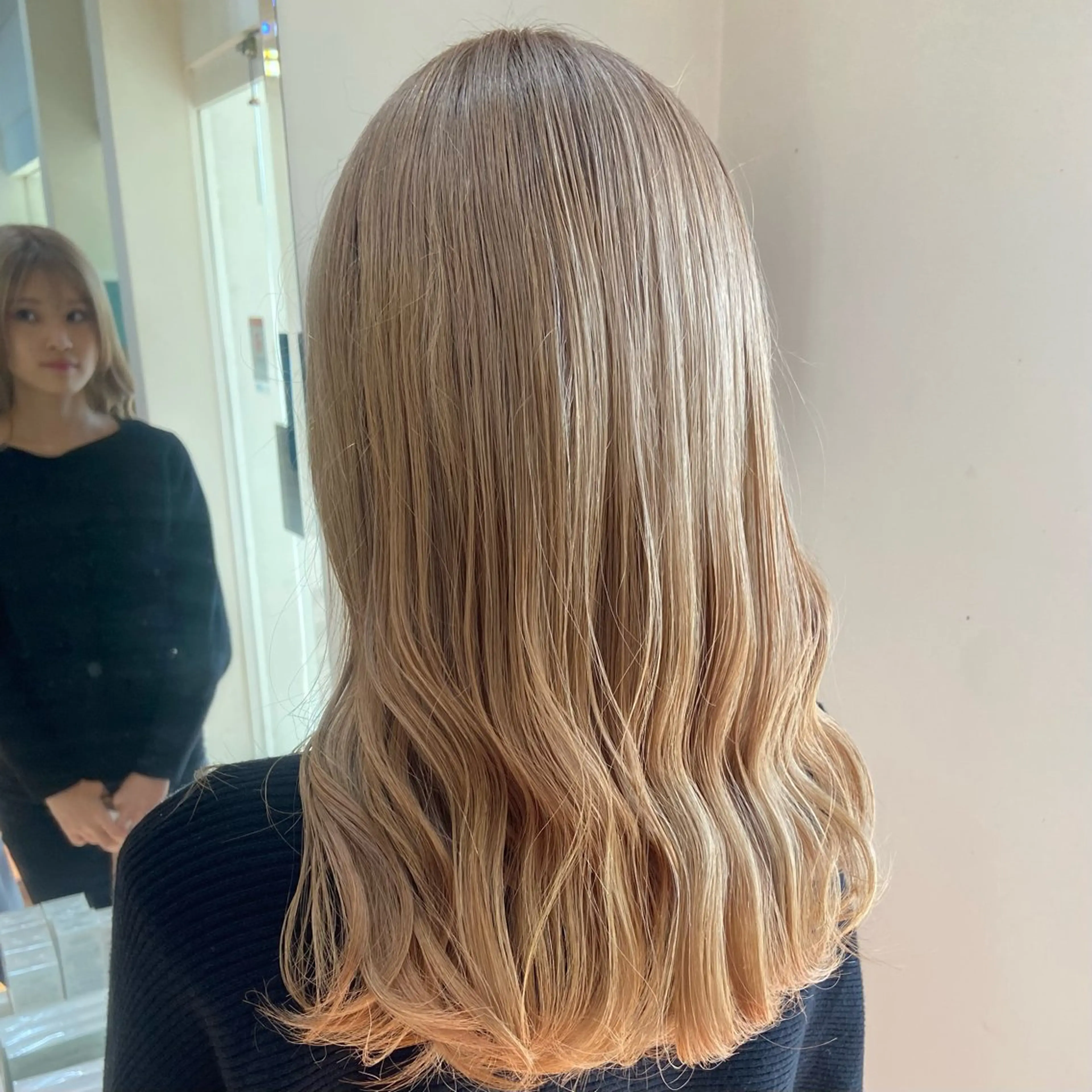 セミロング 髪質改善/透明感 カラー/西川奈穂のヘアスタイル