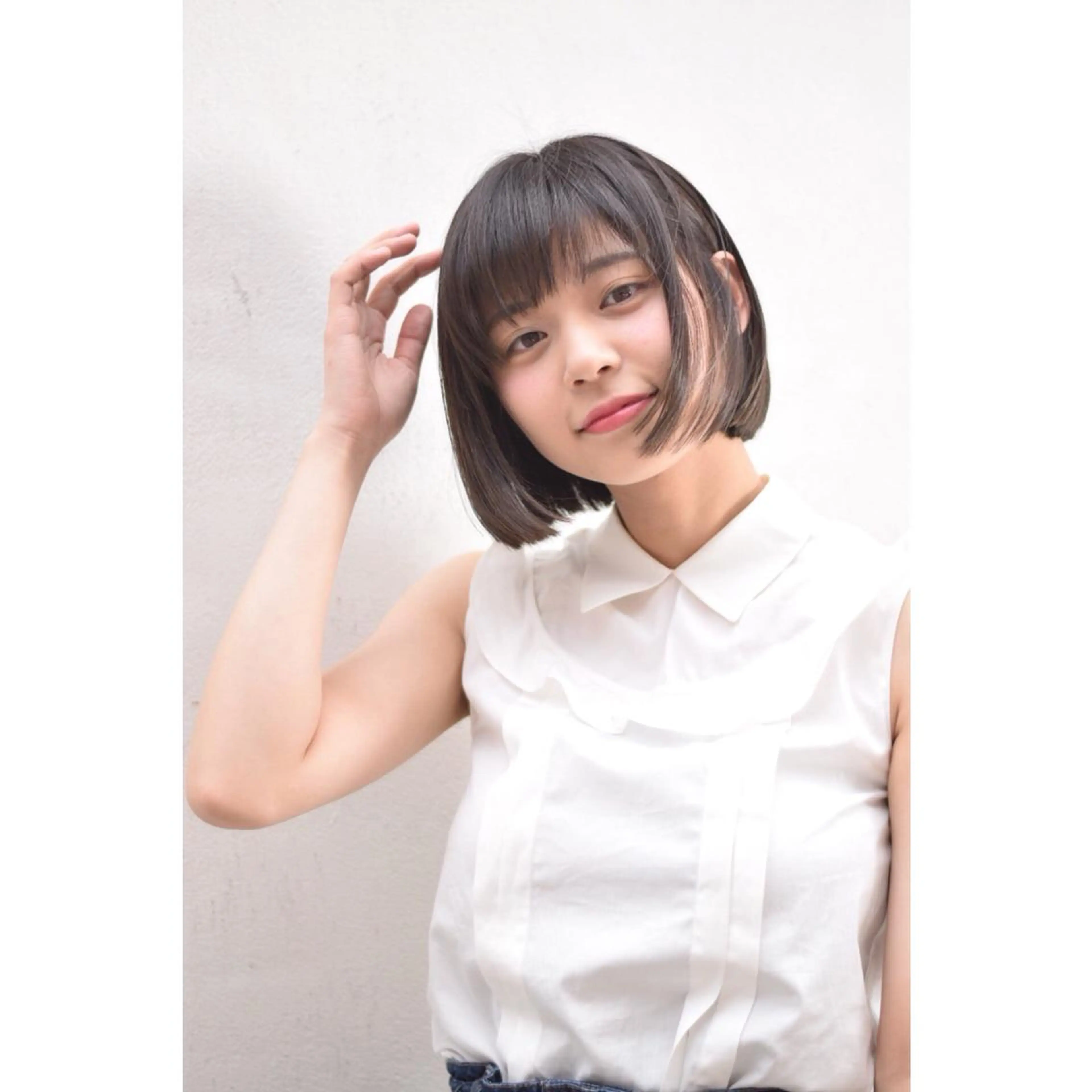 ショート カラー ショートボブ アッシュ アッシュグレー アッシュグレージュ ベージュカラー ヘアカラー 寺山 佳貴のヘアスタイル