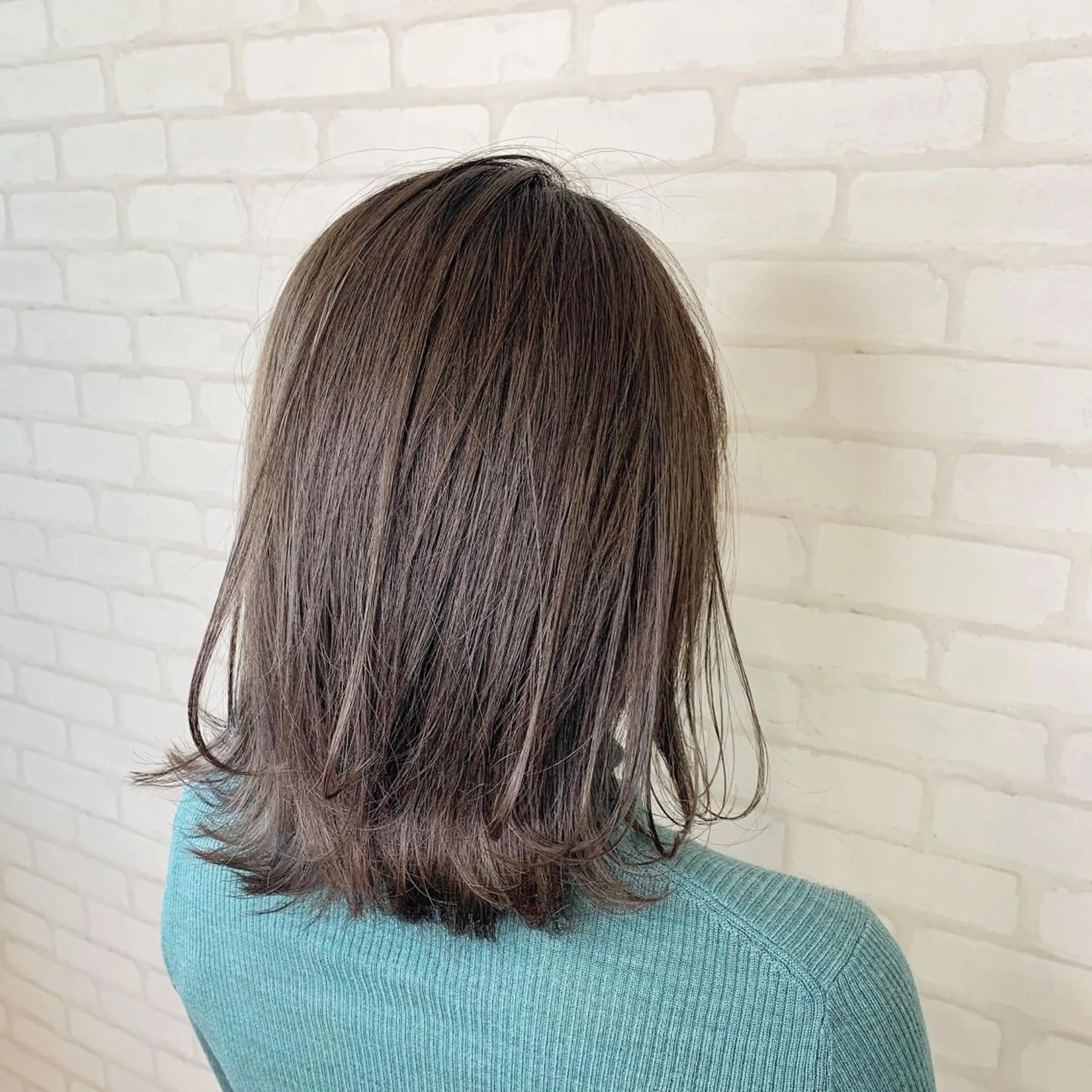 ミディアム カラー ヘアアレンジ ブルーカラー ブルージュ 透明感カラー グラデーションカラー グレージュ ✨艶髪✨透明感✨ 山内大樹のヘアスタイル